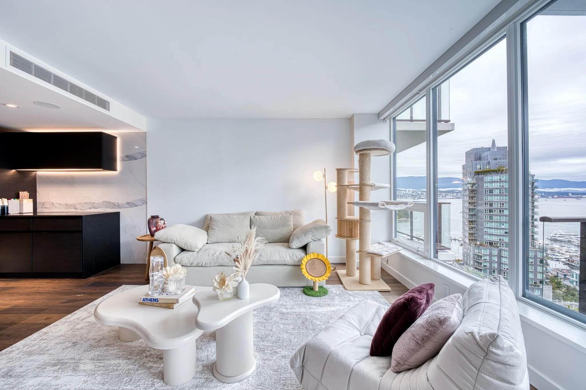 1703 620 Cardero Street