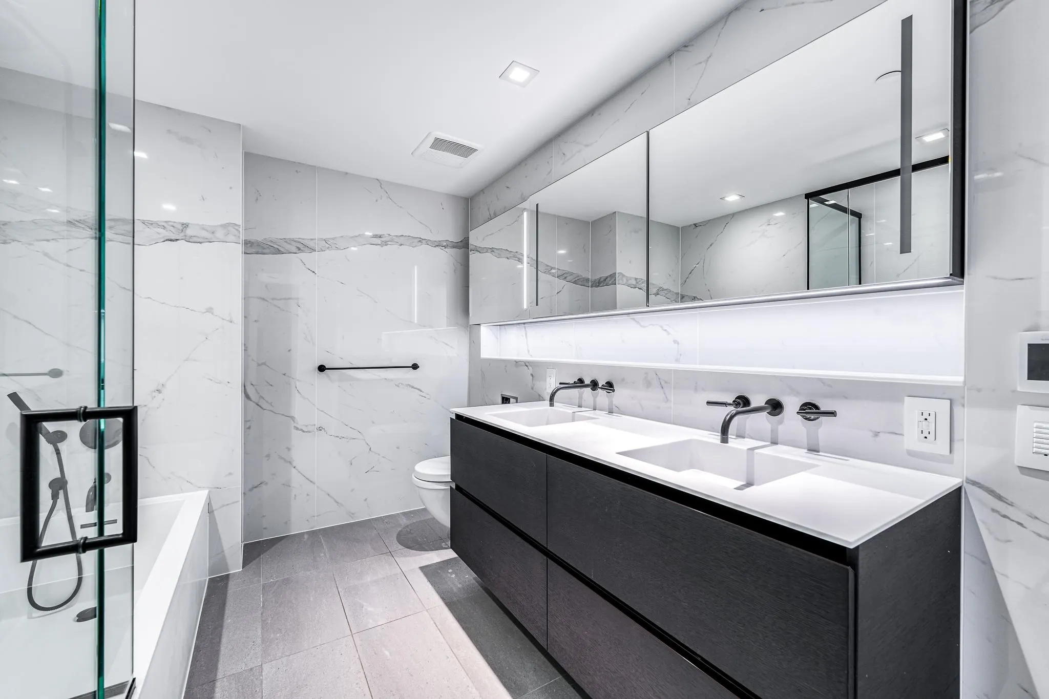 1703 620 Cardero Street