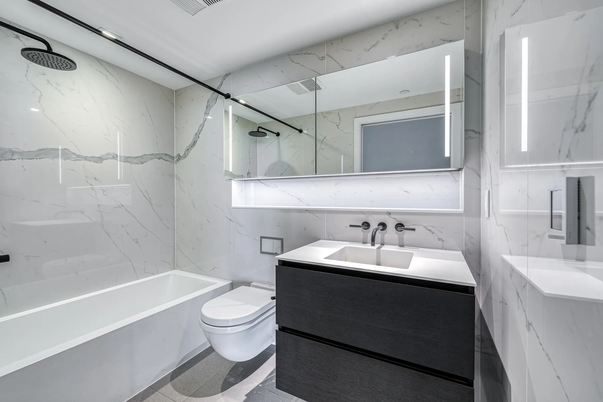 1703 620 Cardero Street