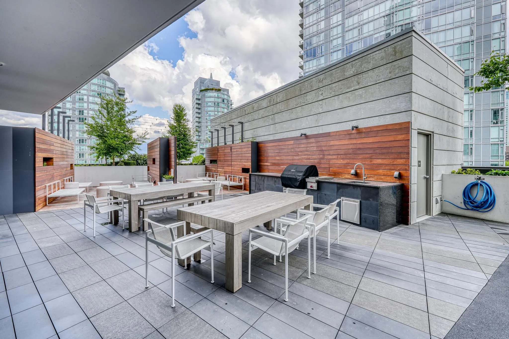 1703 620 Cardero Street