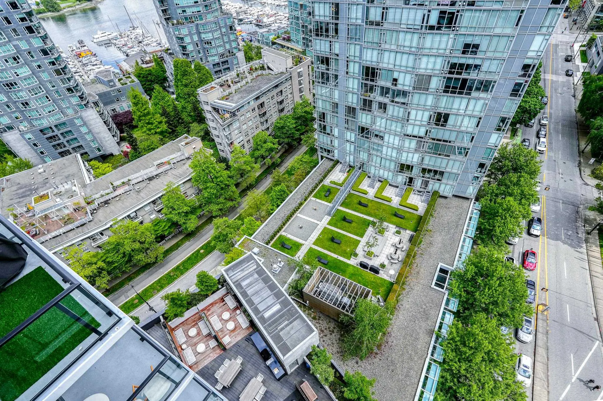 1703 620 Cardero Street