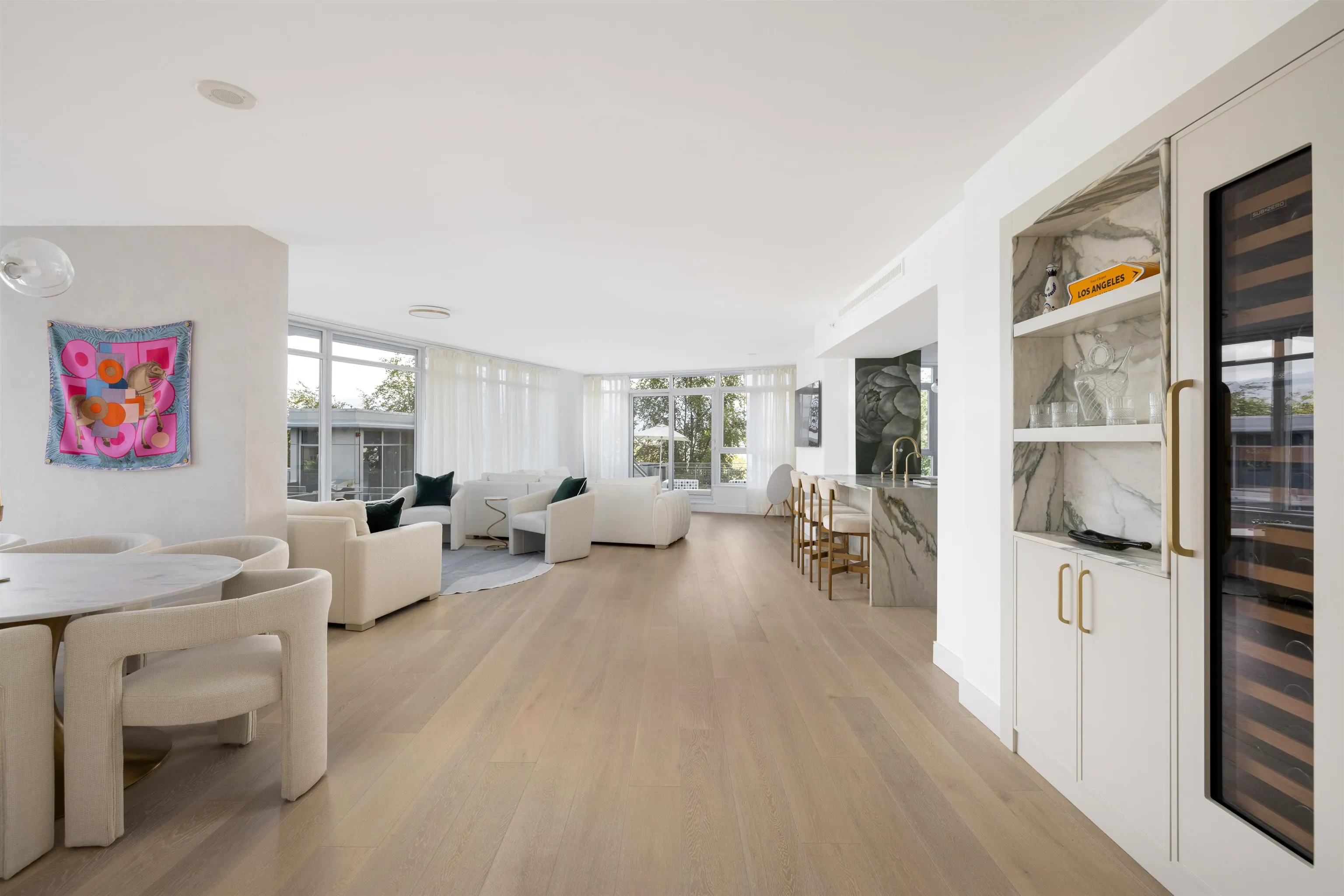 301 1233 W Cordova Street