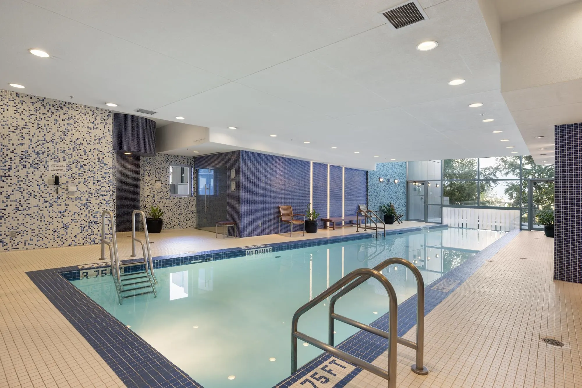 301 1233 W Cordova Street