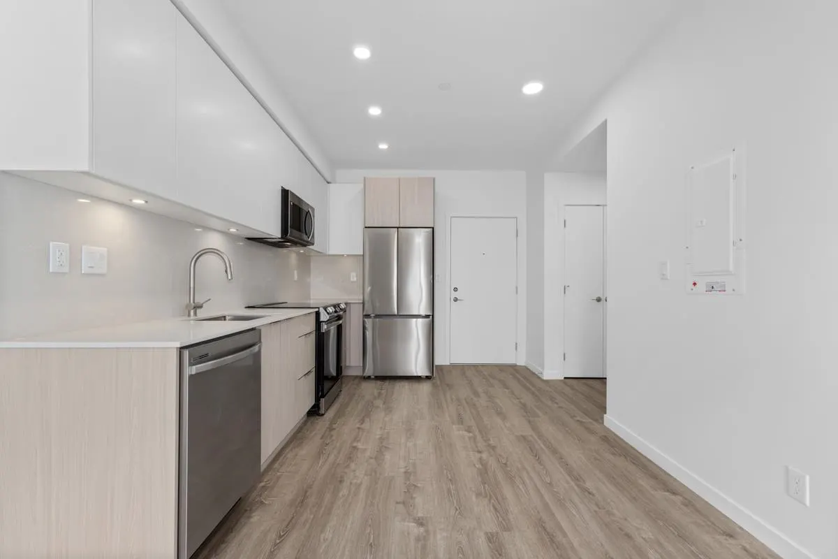 322 13968 Laurel Drive