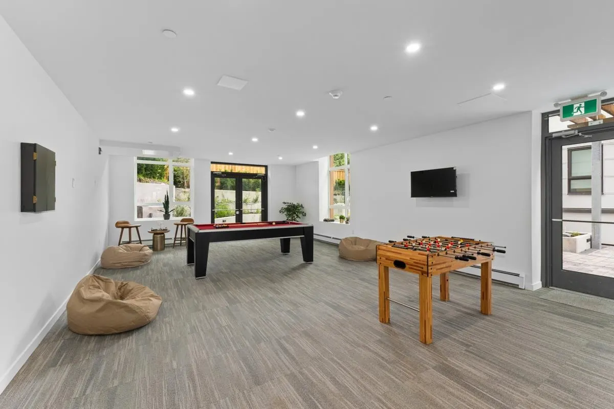 322 13968 Laurel Drive