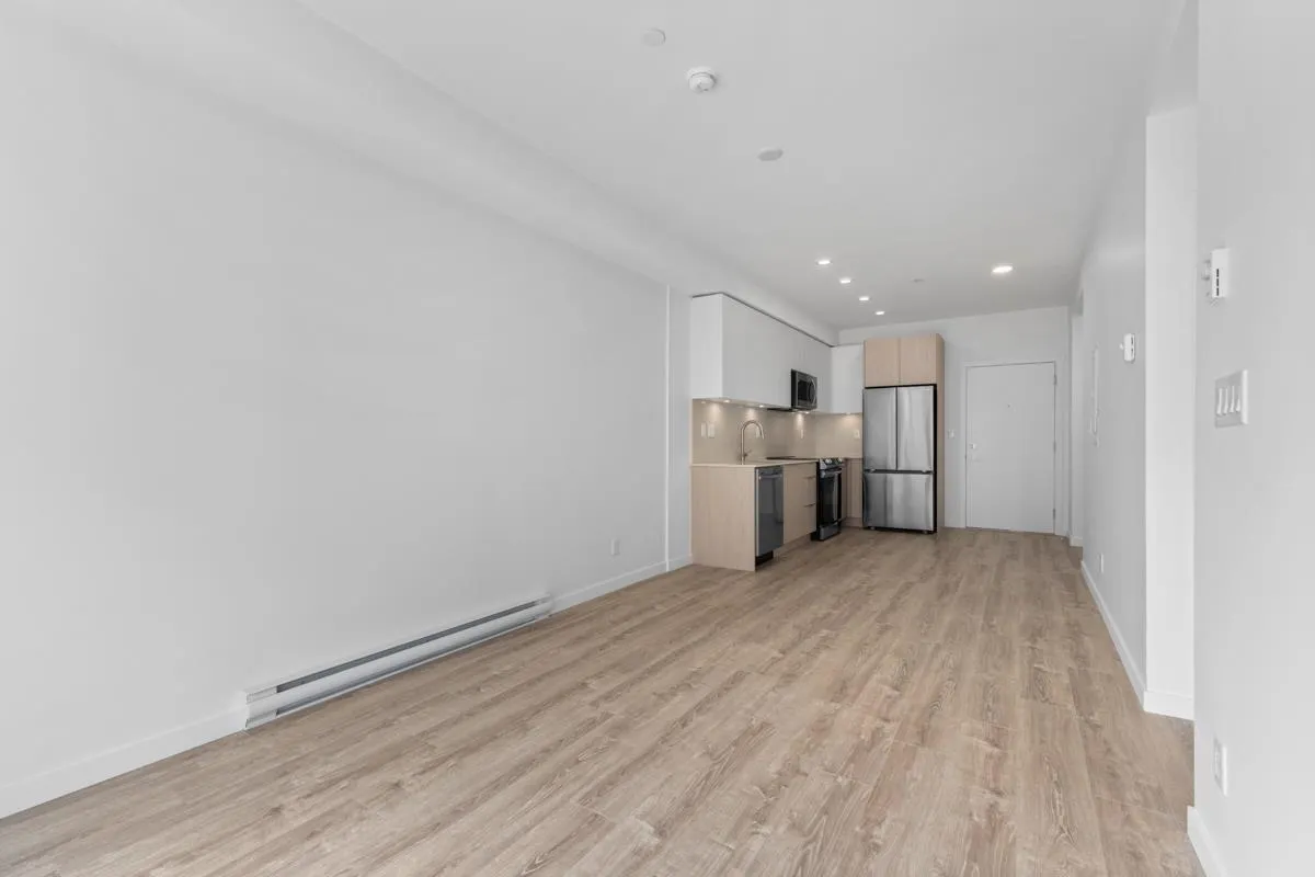 322 13968 Laurel Drive