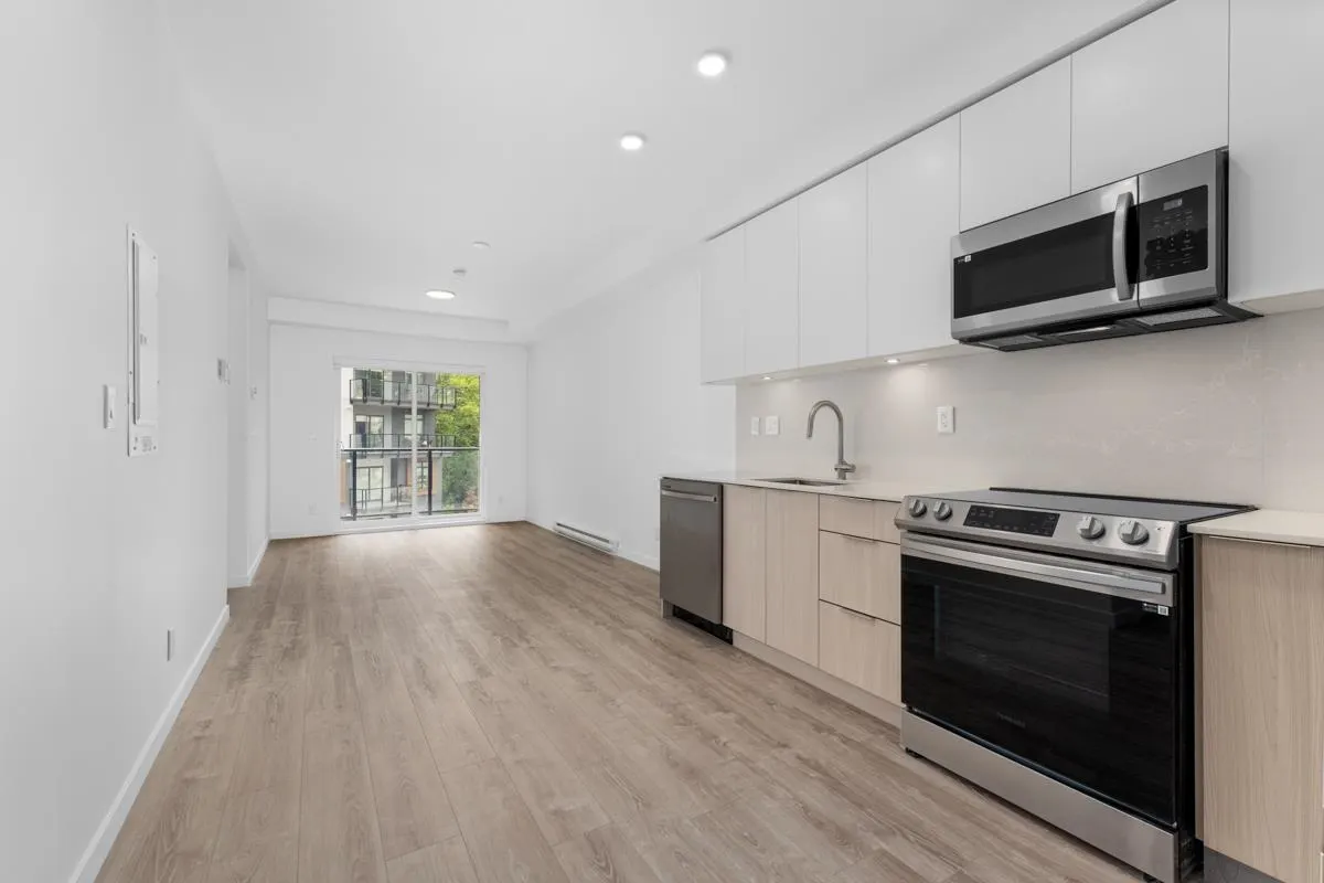 322 13968 Laurel Drive