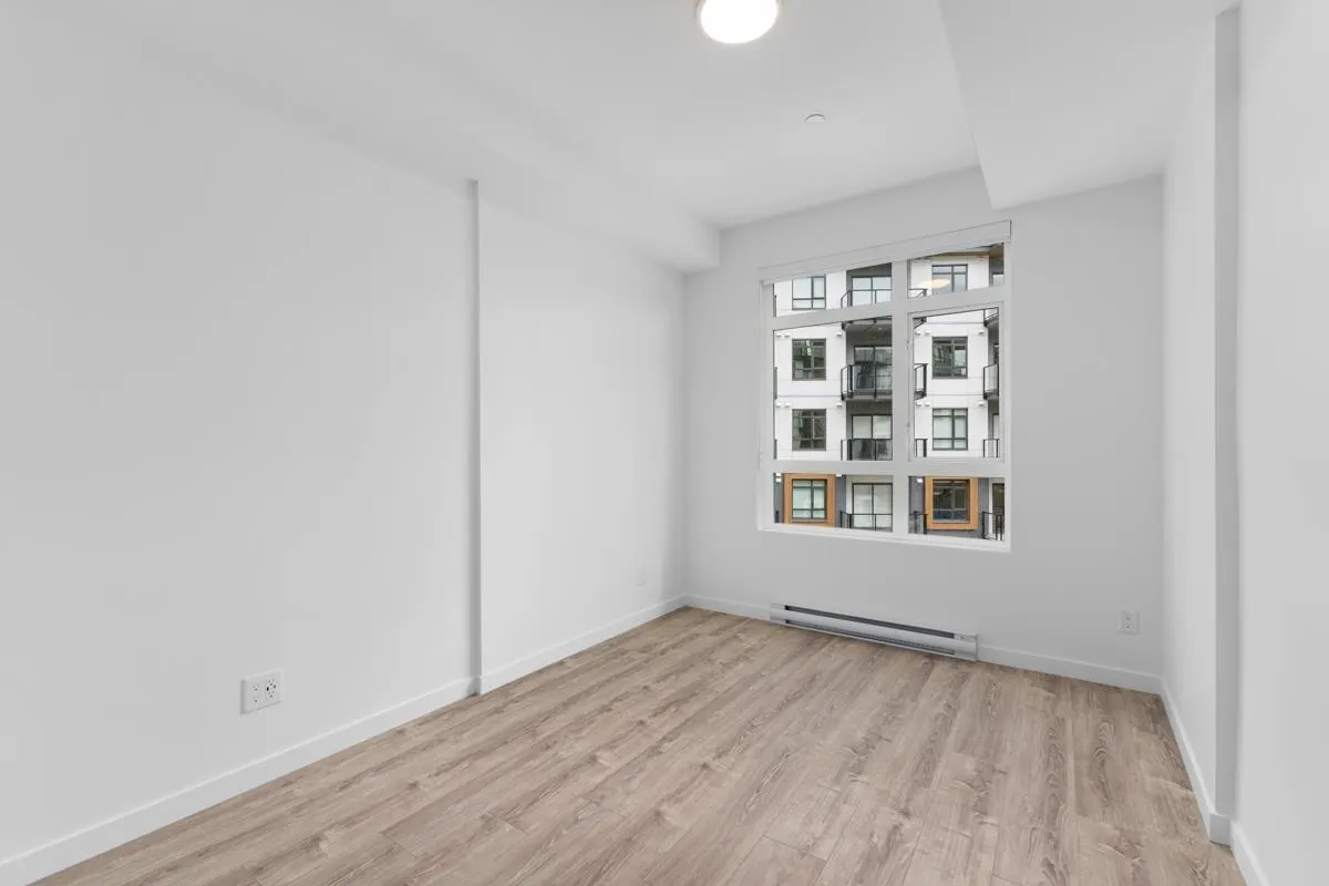 322 13968 Laurel Drive