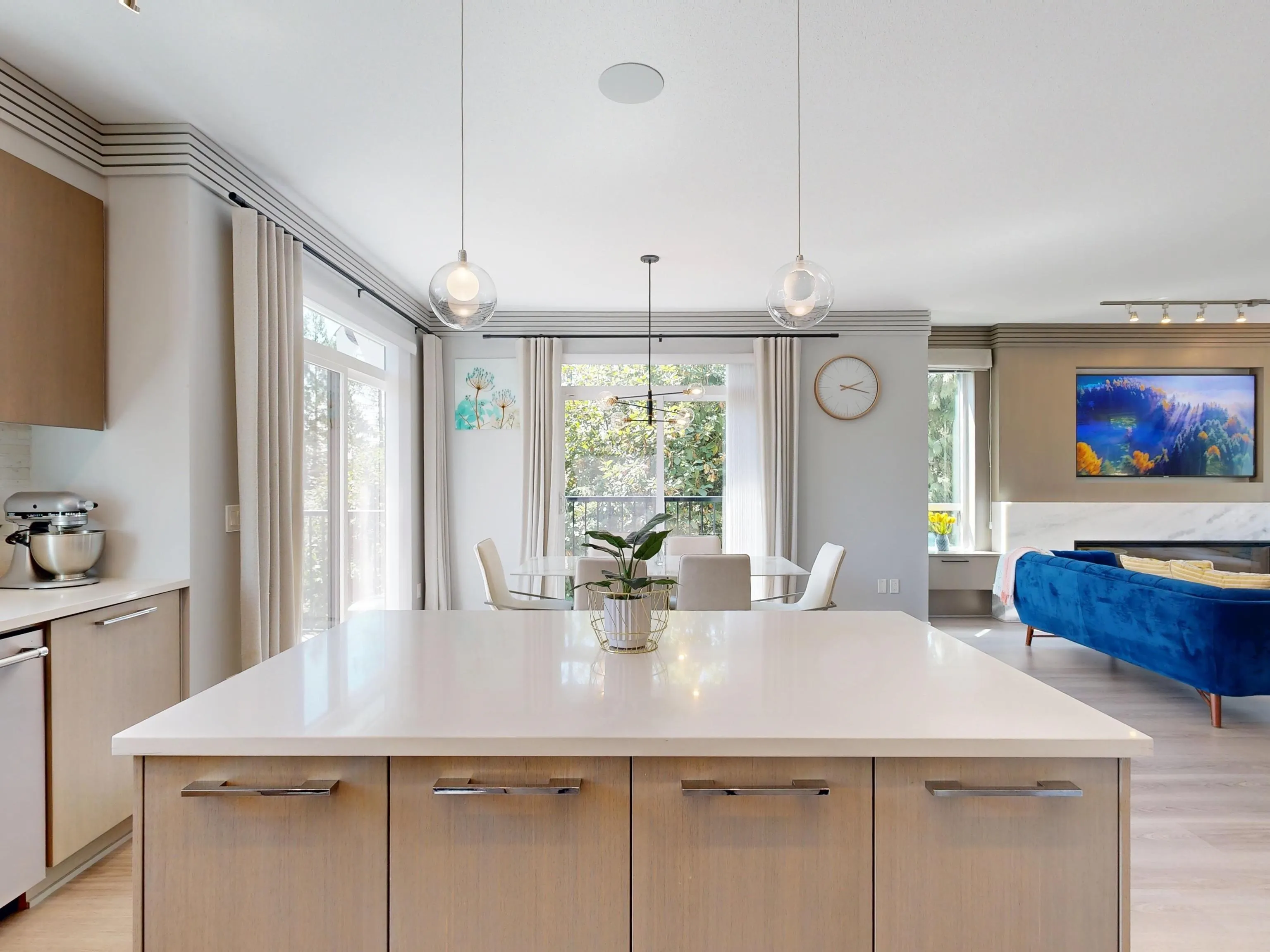1 3500 Burke Village Promenade