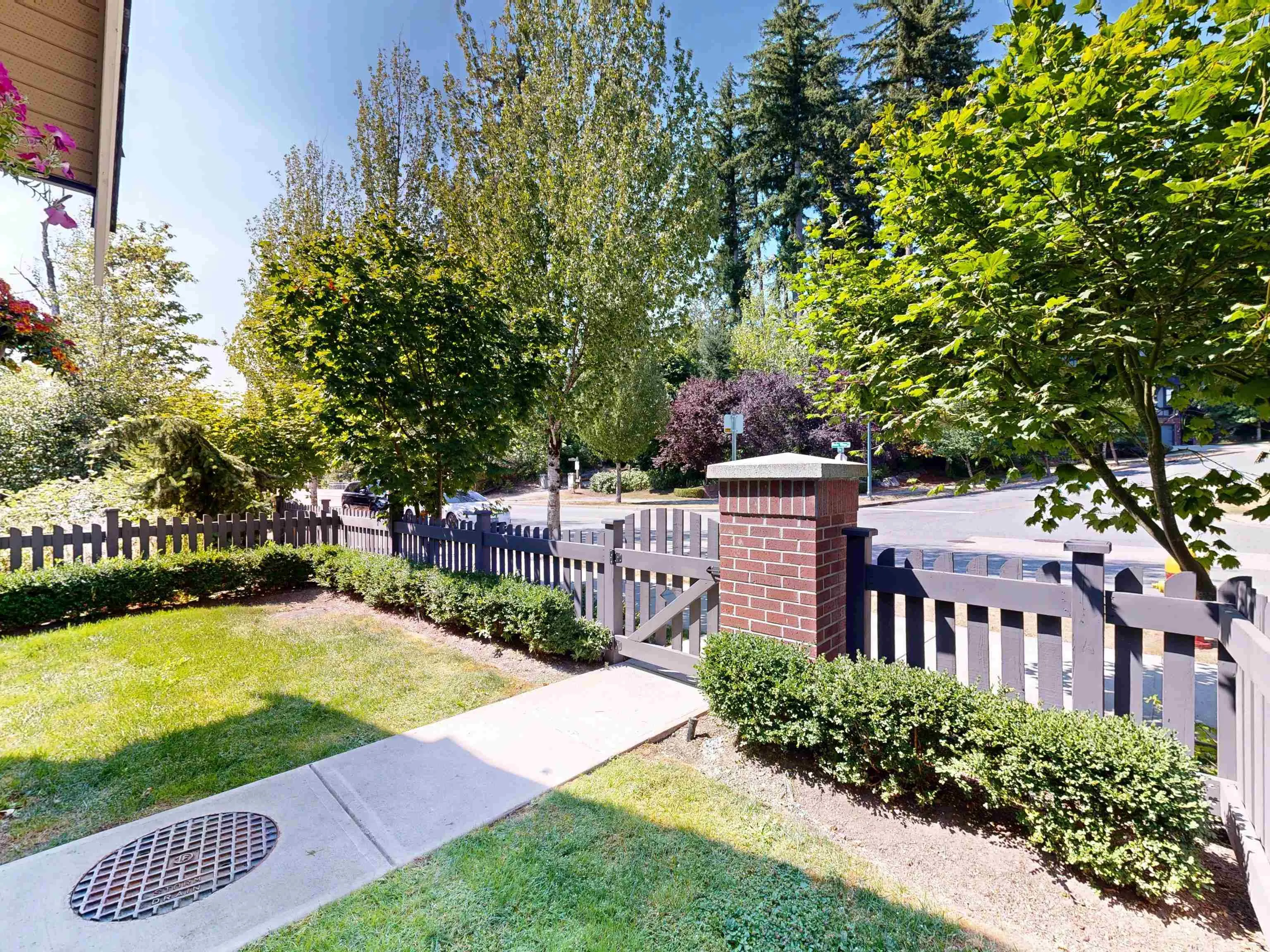 1 3500 Burke Village Promenade