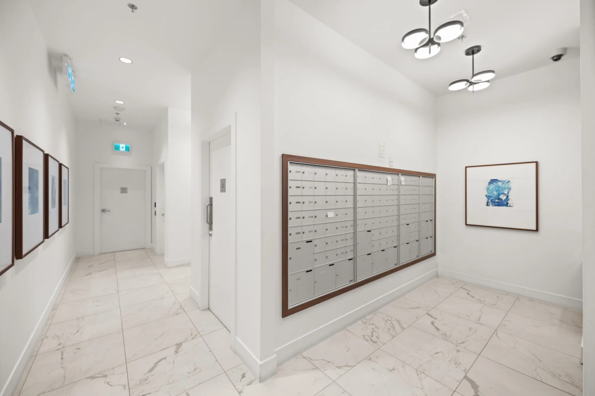 1305 7683 Park Crescent