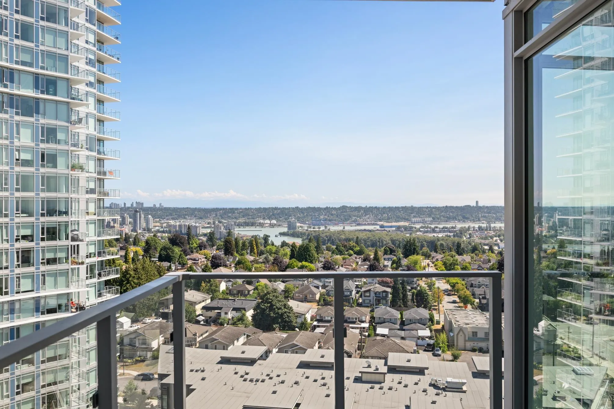 1305 7683 Park Crescent