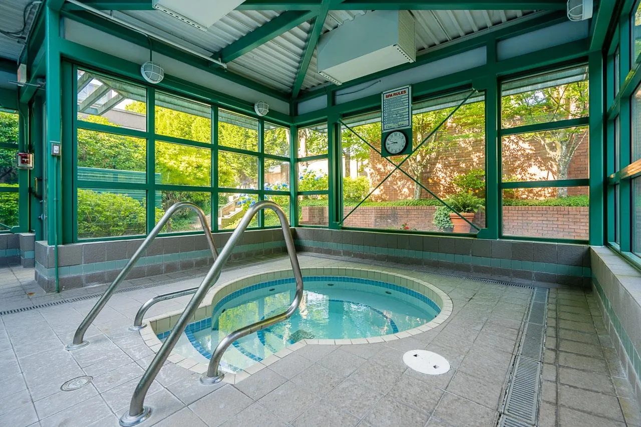 408 503 W 16th Avenue