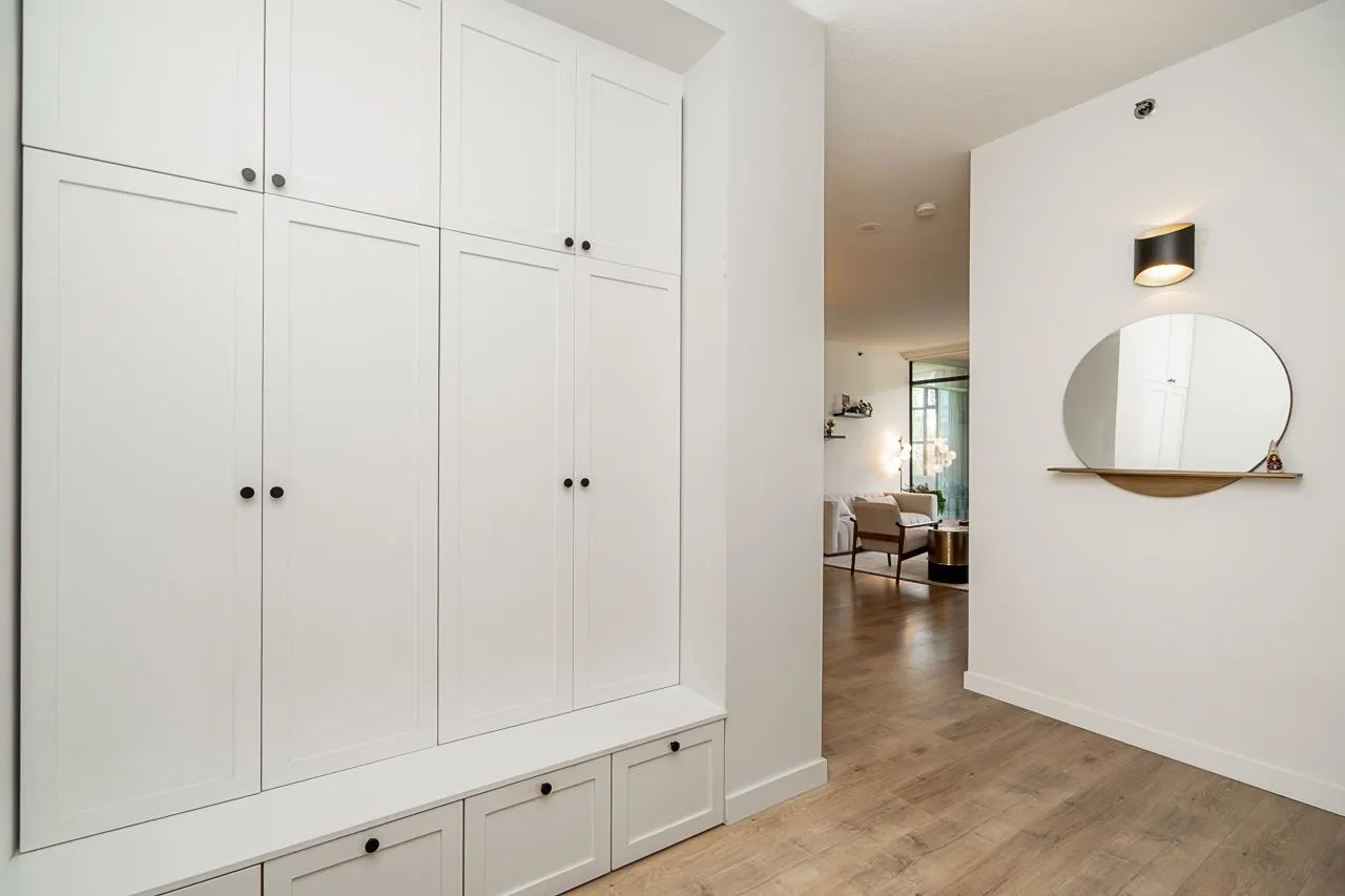 408 503 W 16th Avenue