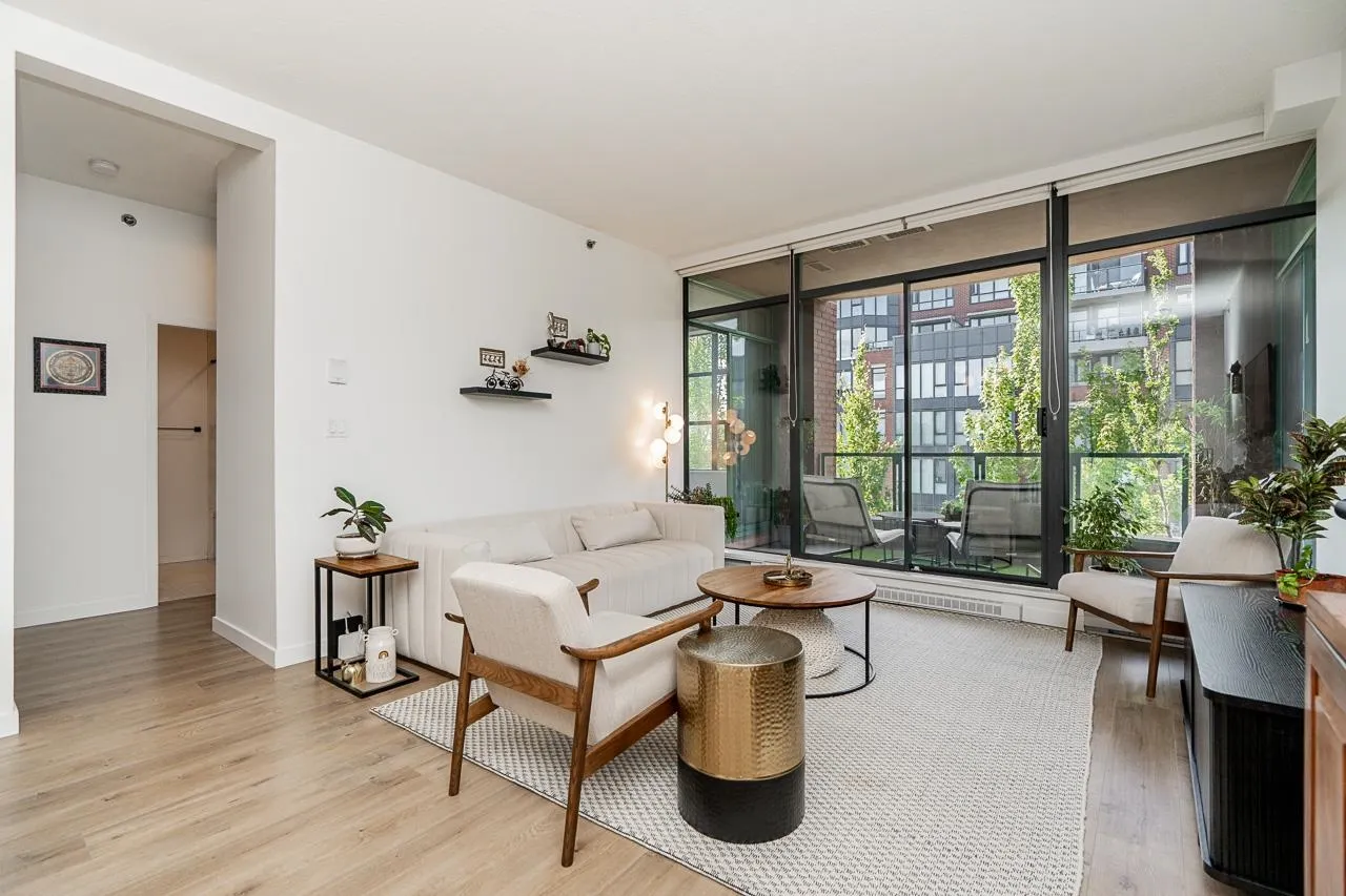 408 503 W 16th Avenue