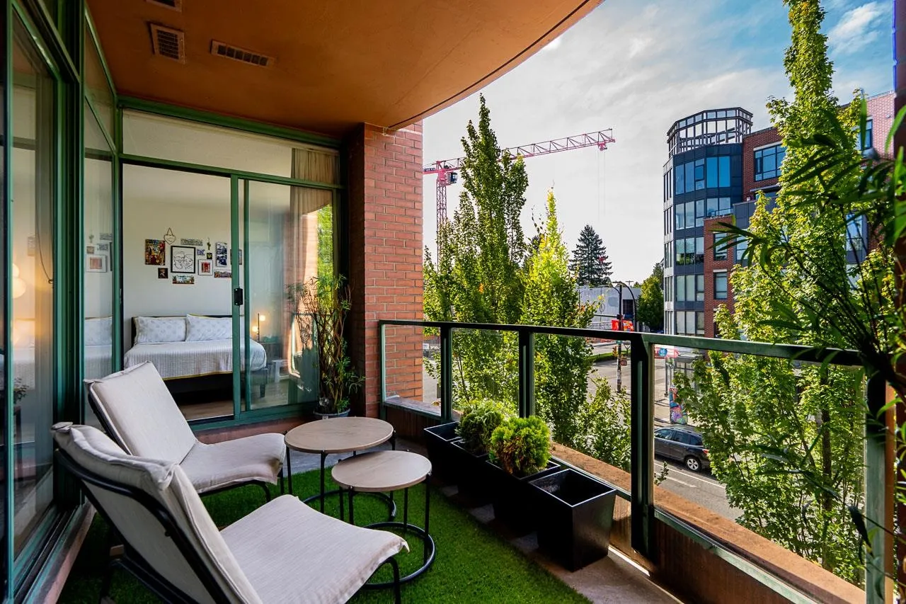 408 503 W 16th Avenue