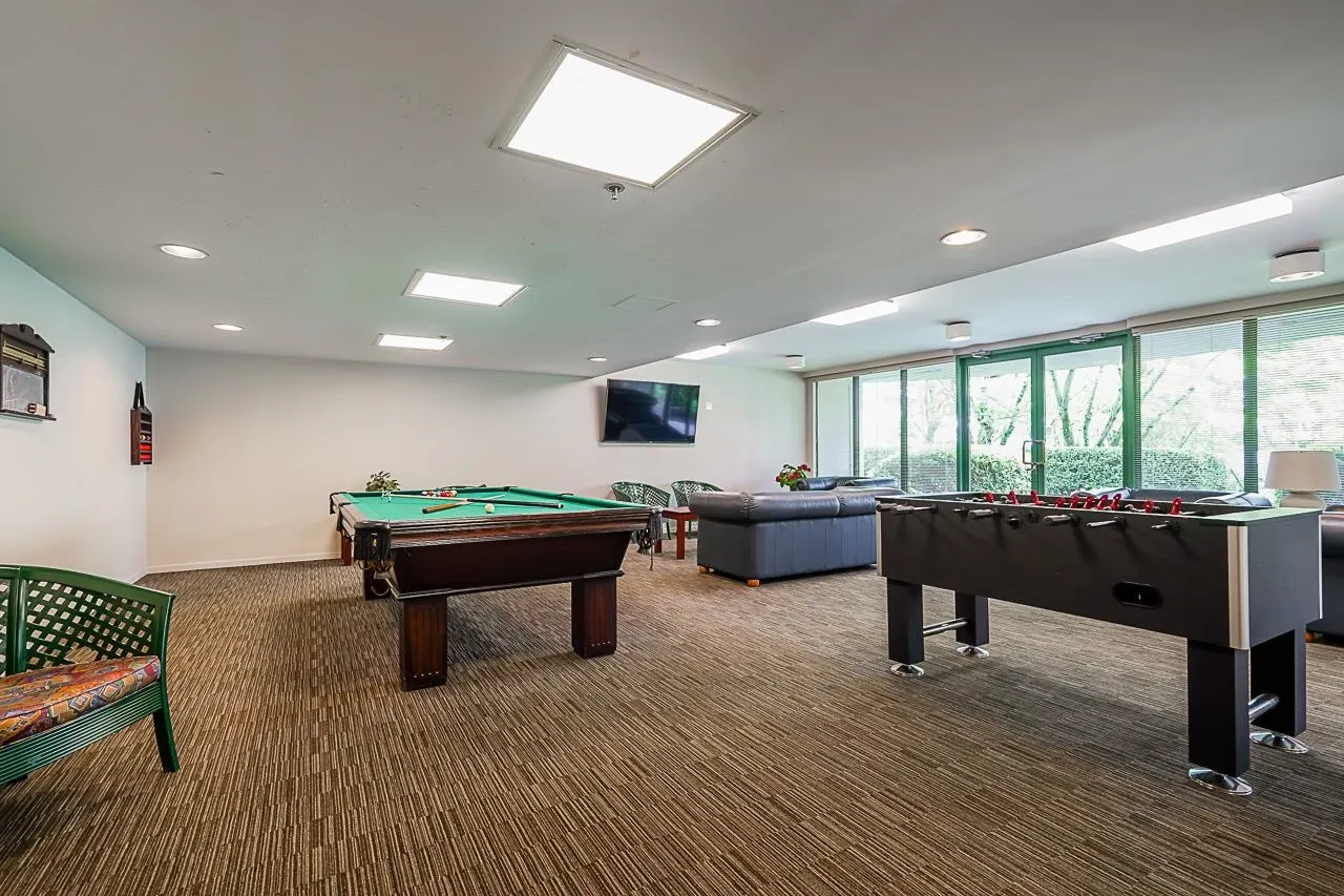 408 503 W 16th Avenue