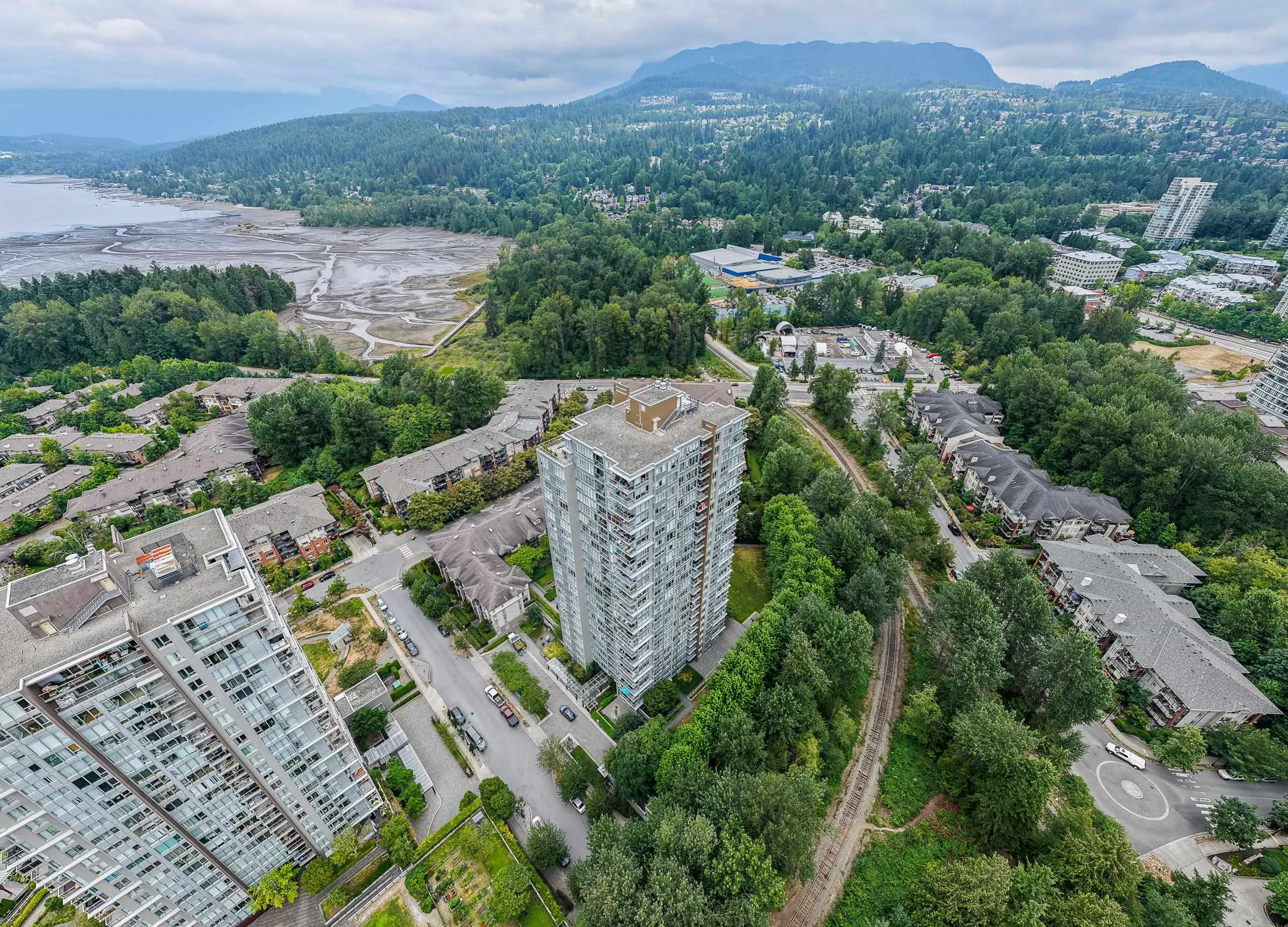 1909 660 Nootka Way