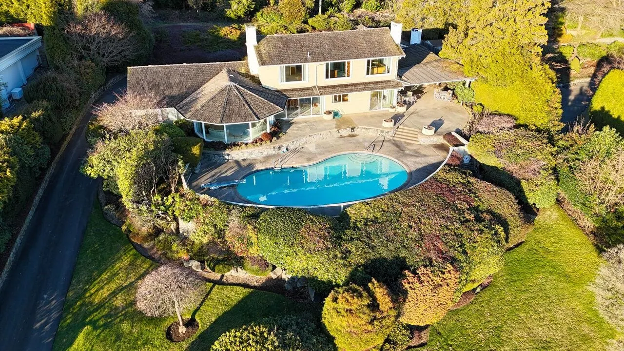735 Fairmile Road