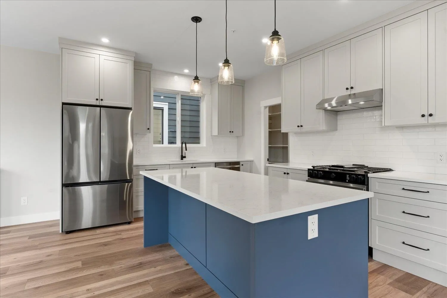 110 46211 Promontory Road