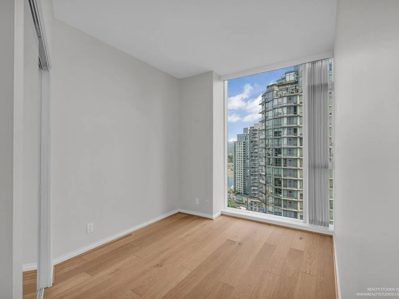 1905 1211 Melville Street