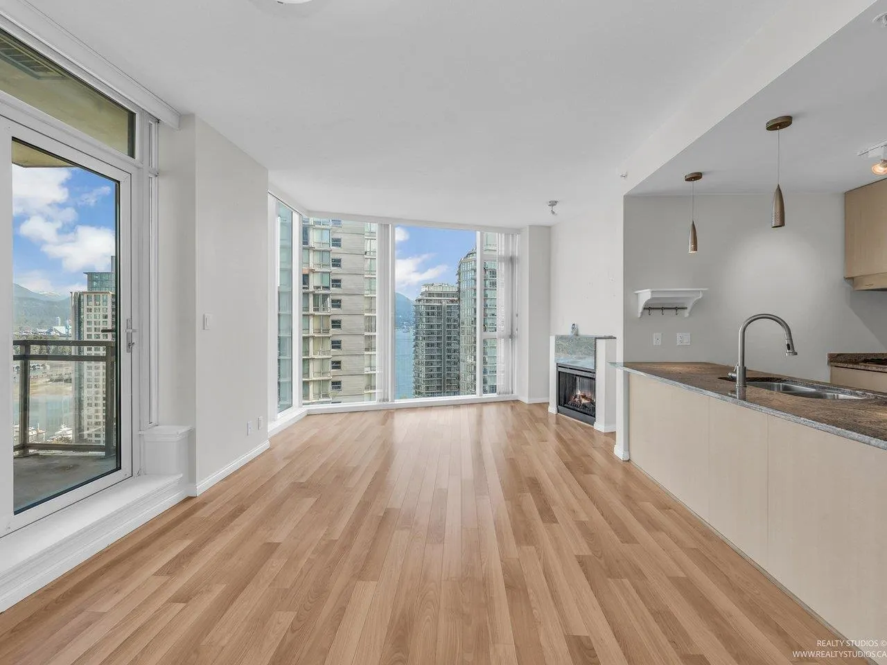 1905 1211 Melville Street