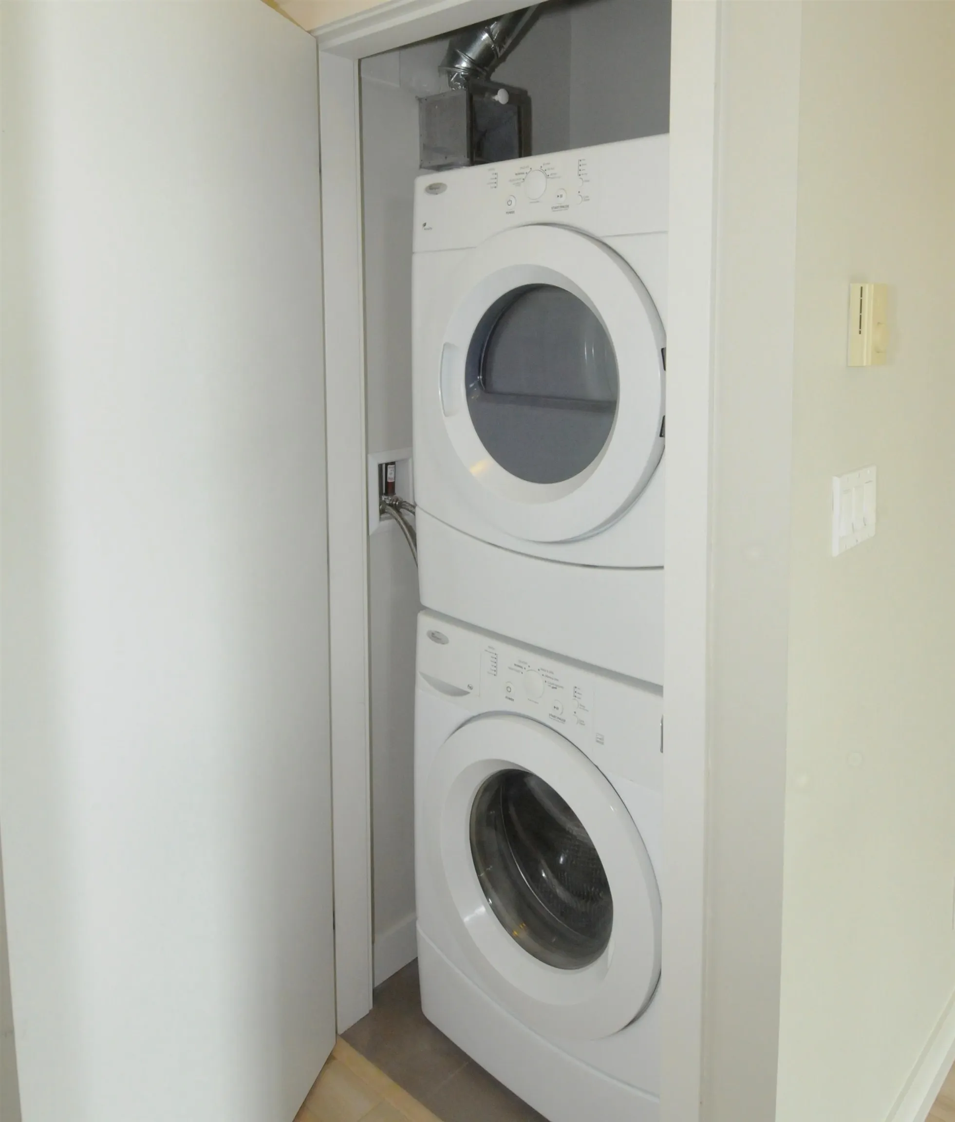 2808 2975 Atlantic Avenue