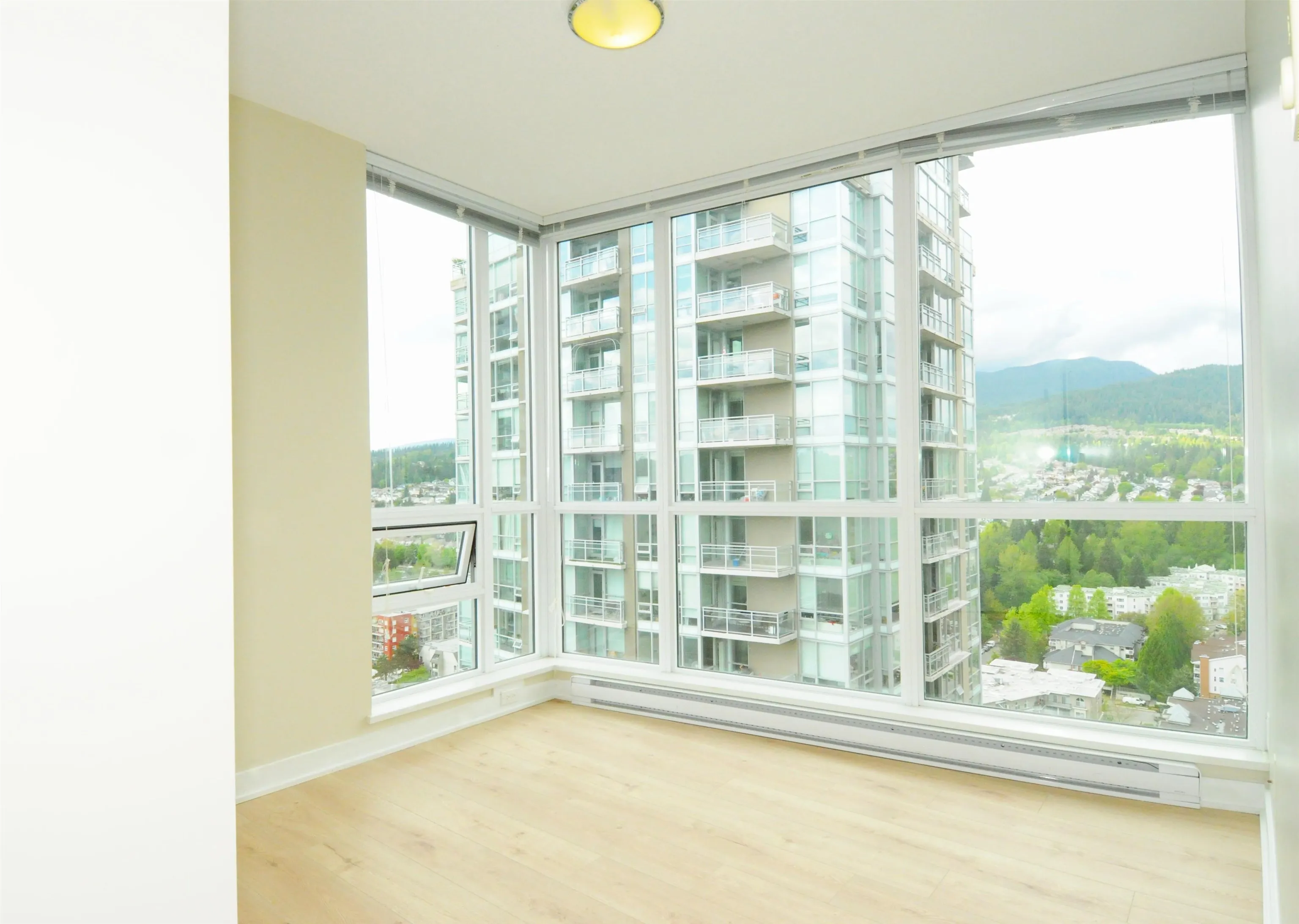 2808 2975 Atlantic Avenue