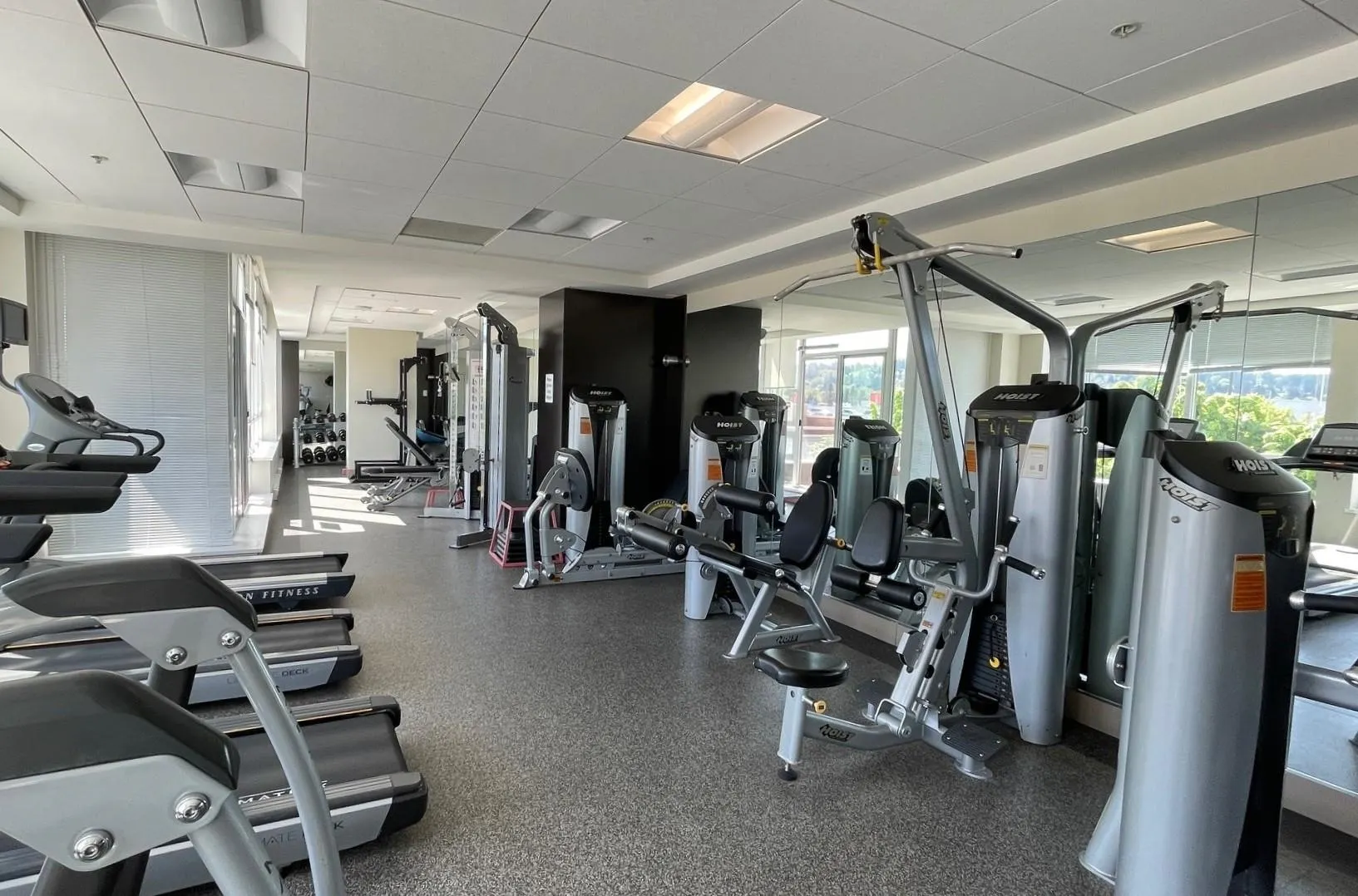 2808 2975 Atlantic Avenue