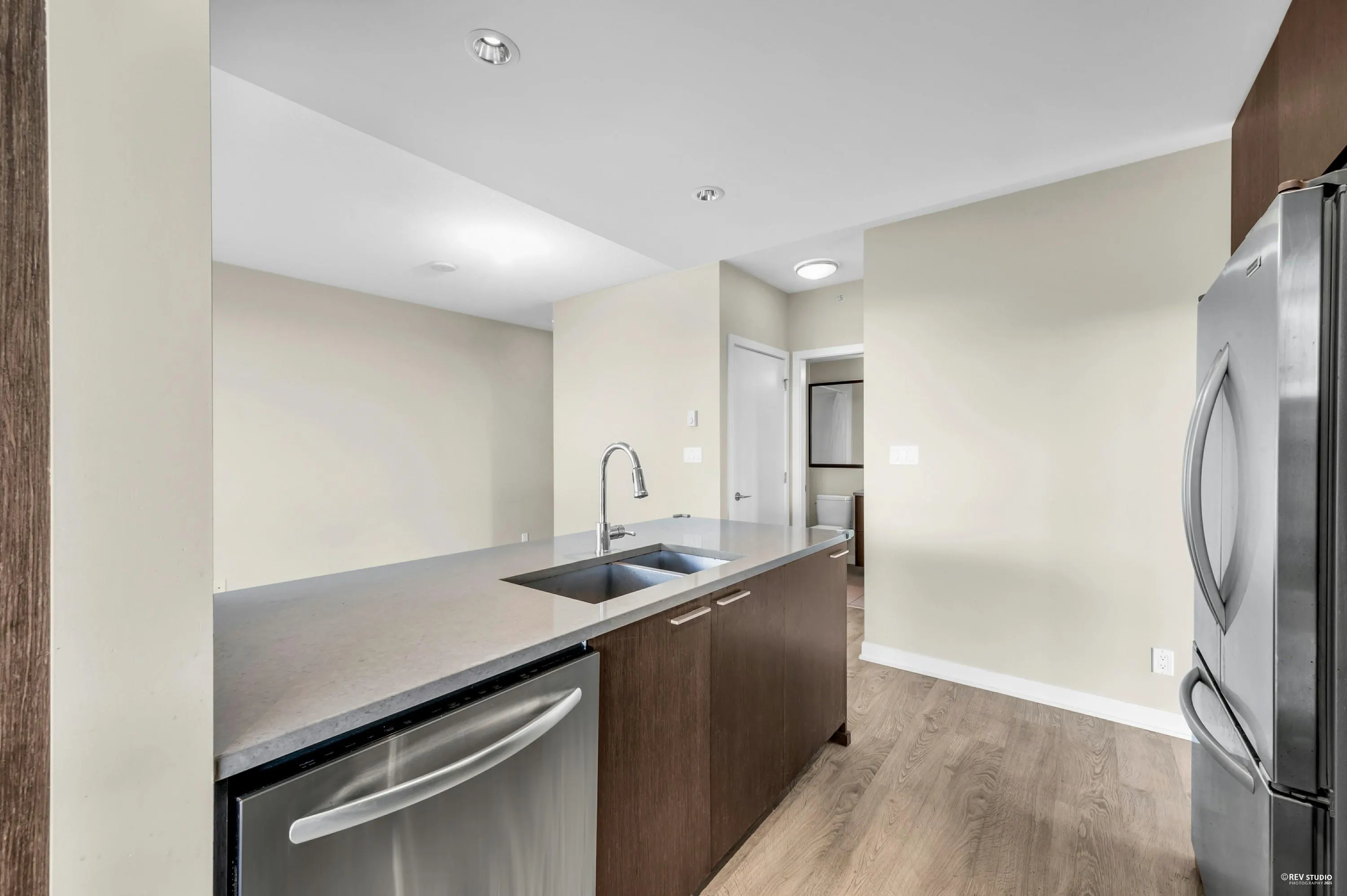 2307 2975 Atlantic Avenue