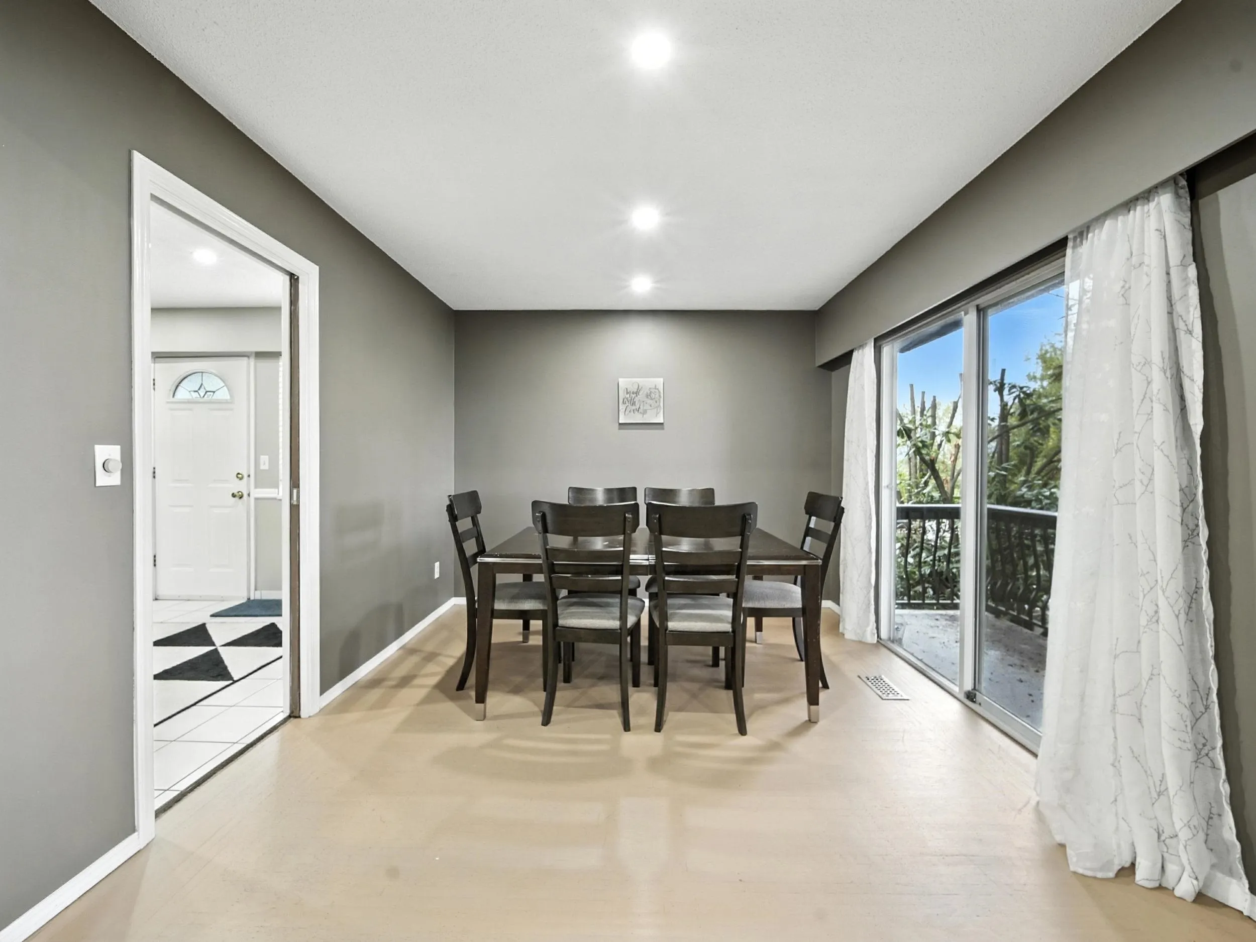 83 Warrick Street