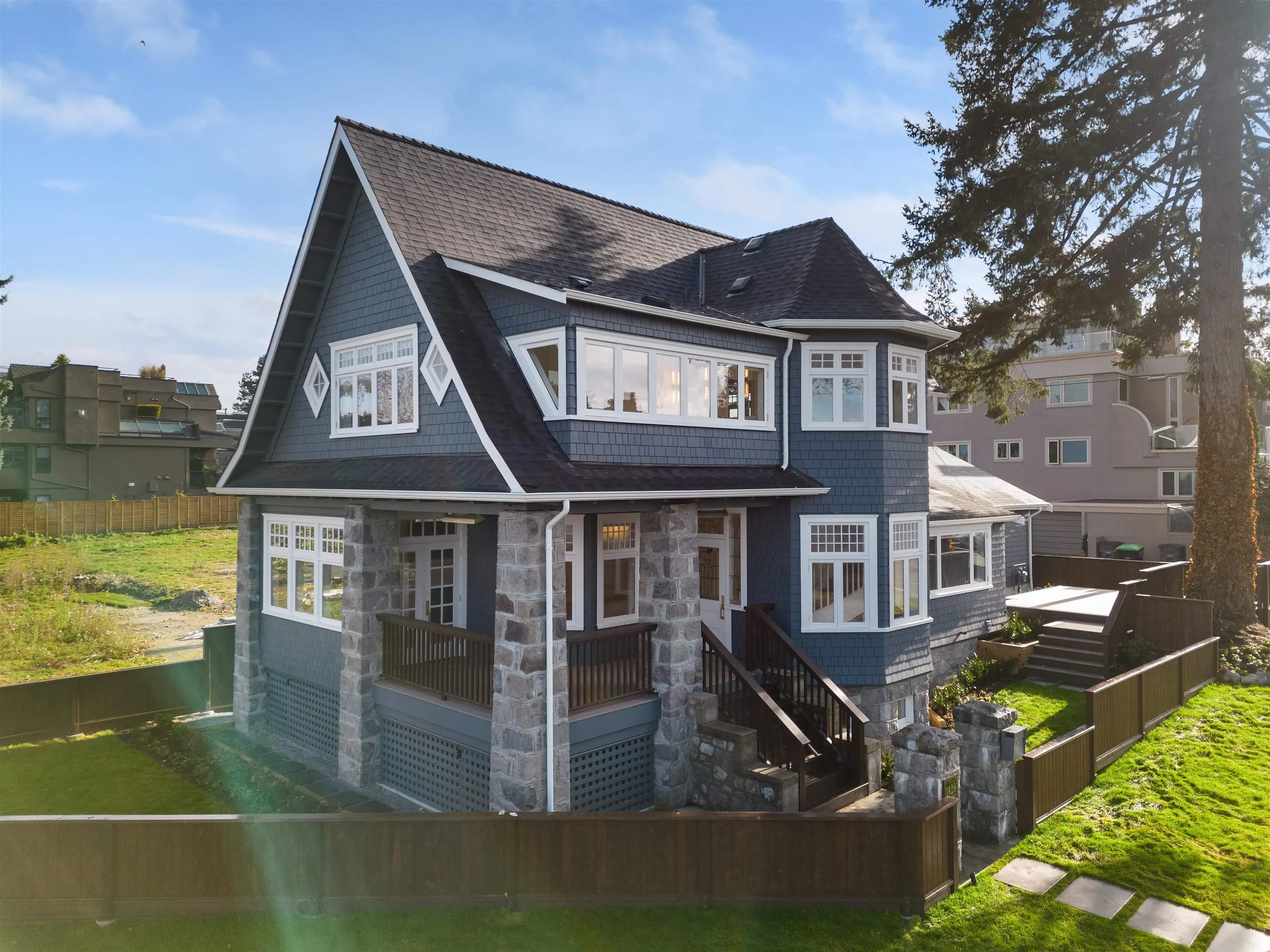 1428 Trafalgar Street