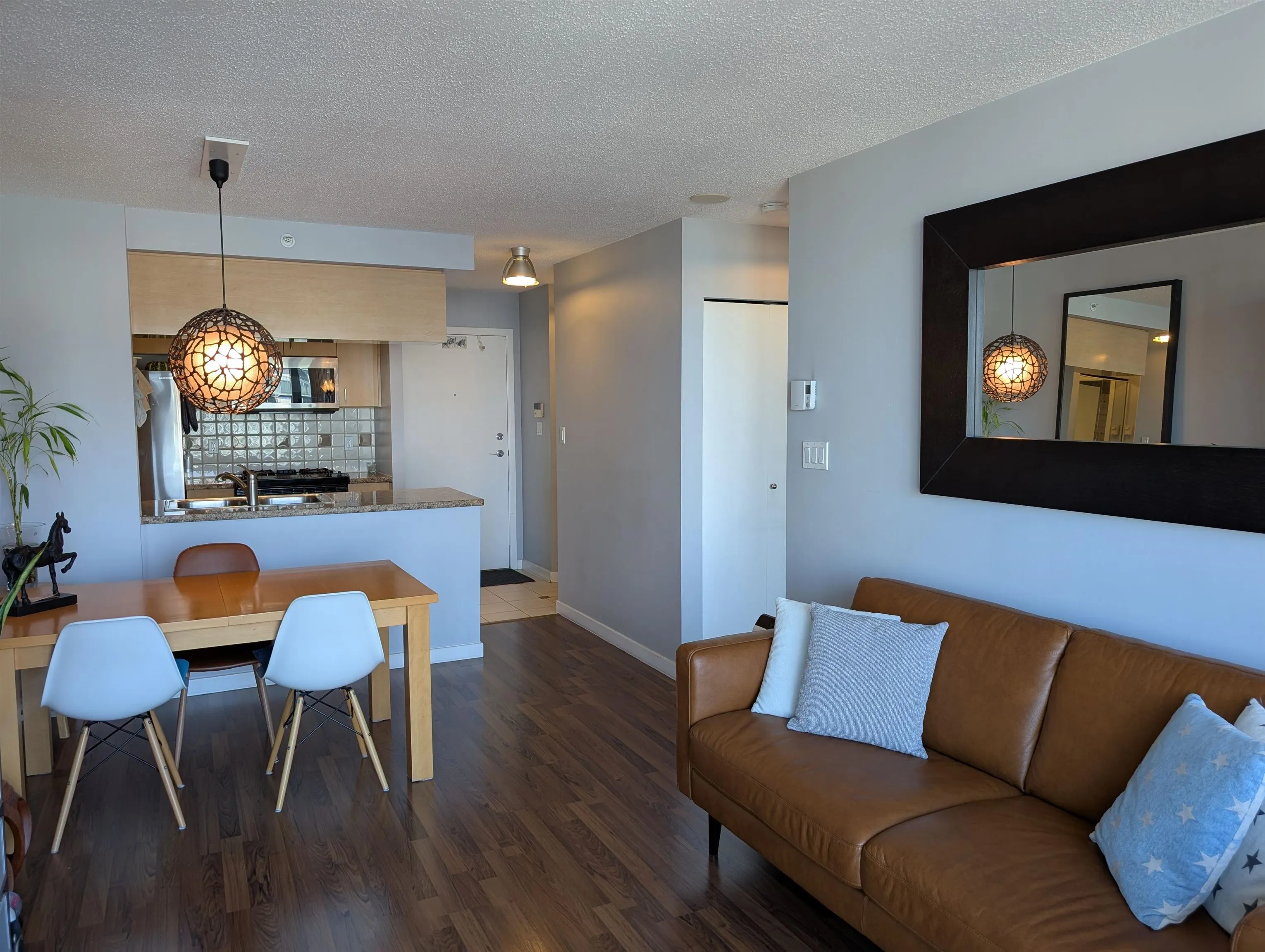 3202 1033 Marinaside Crescent