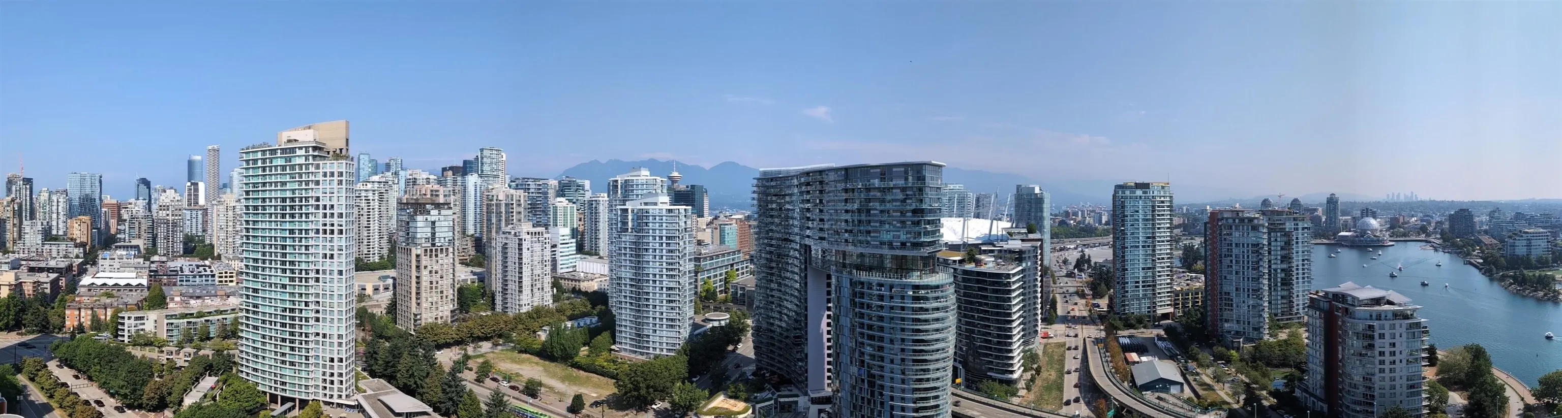 3202 1033 Marinaside Crescent