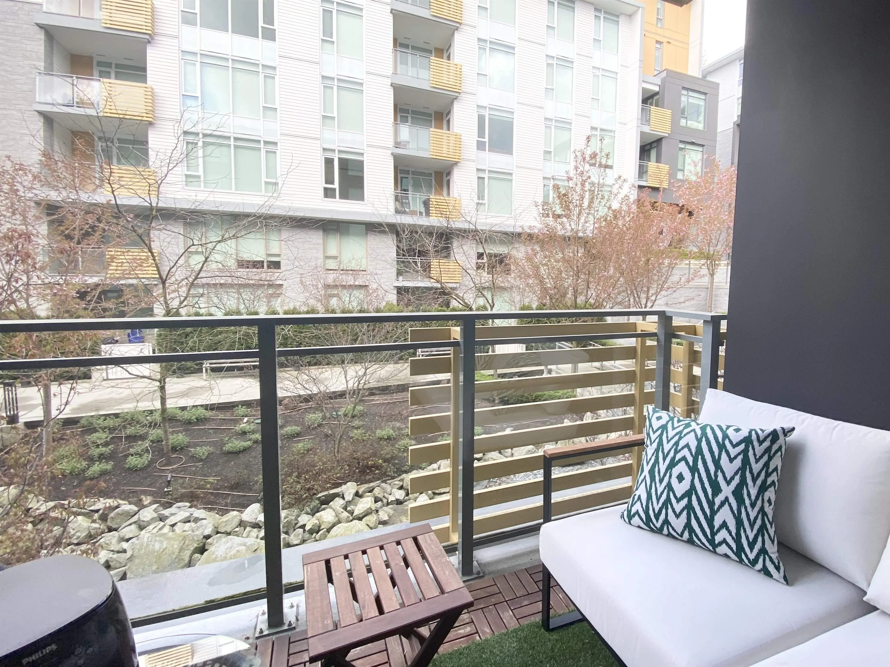 204 375 W 59th Avenue