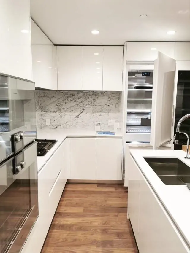 204 375 W 59th Avenue