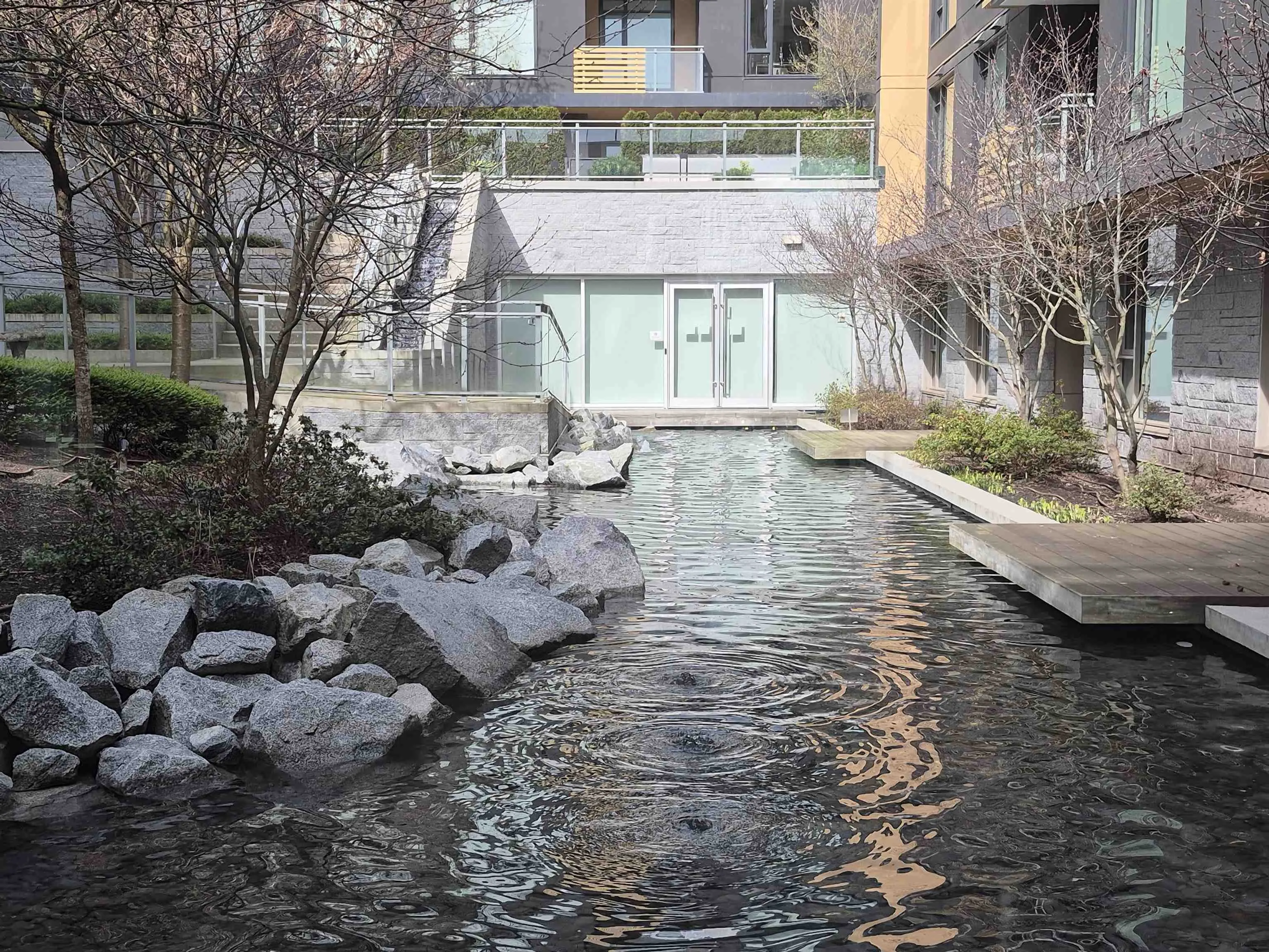 204 375 W 59th Avenue