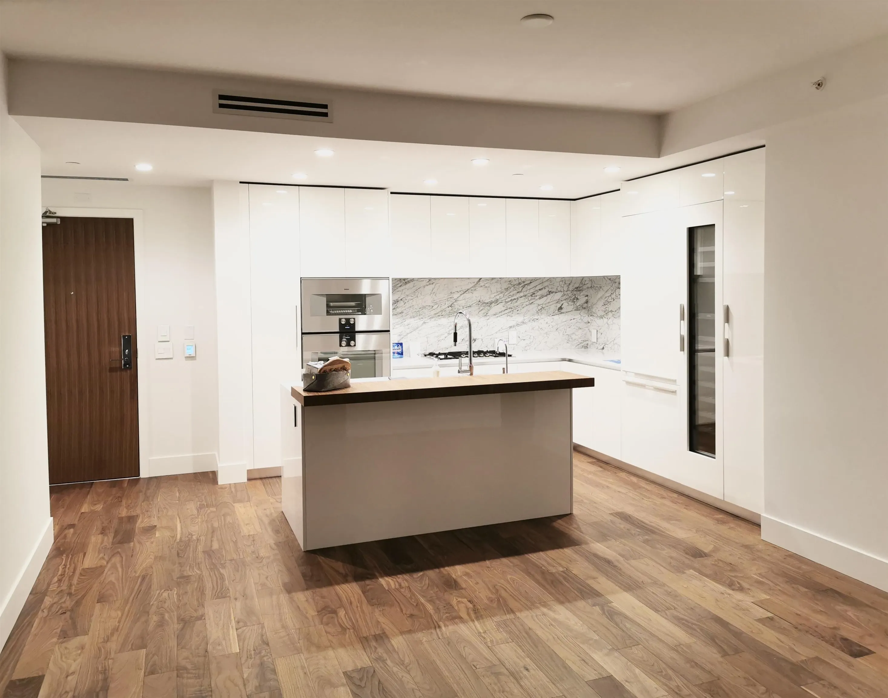 204 375 W 59th Avenue