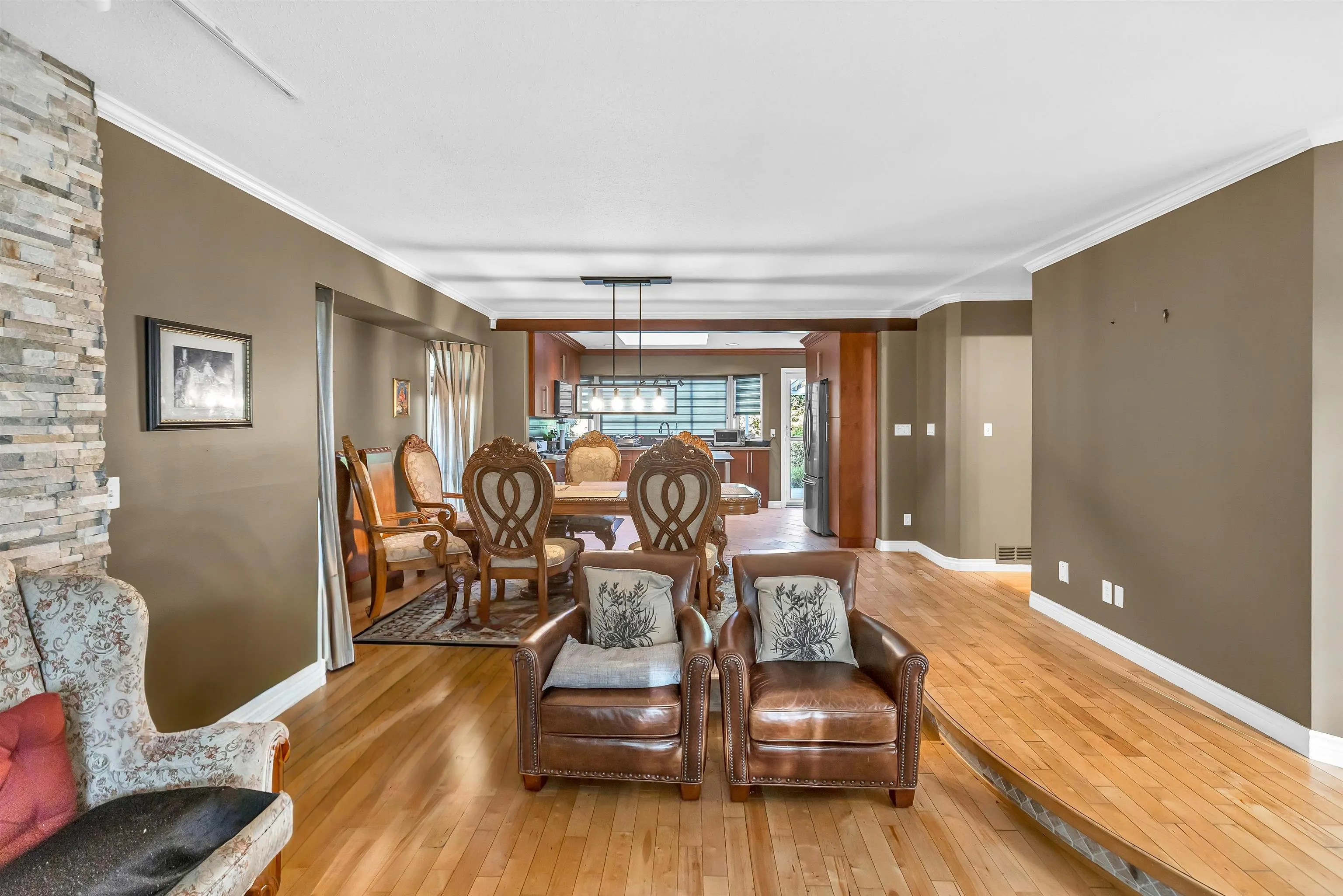 3826 Old Clayburn Road