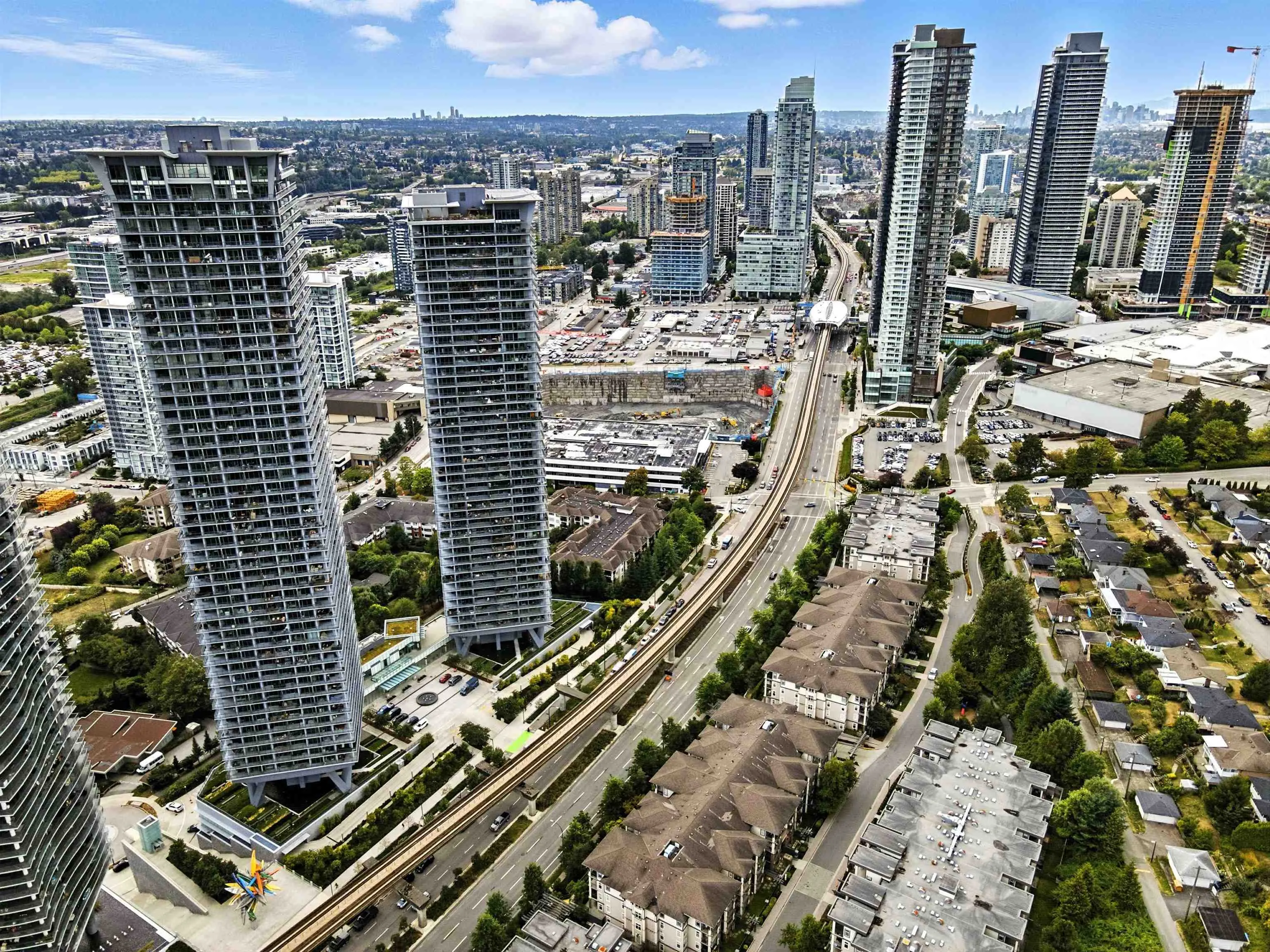 4905 4730 Lougheed Highway