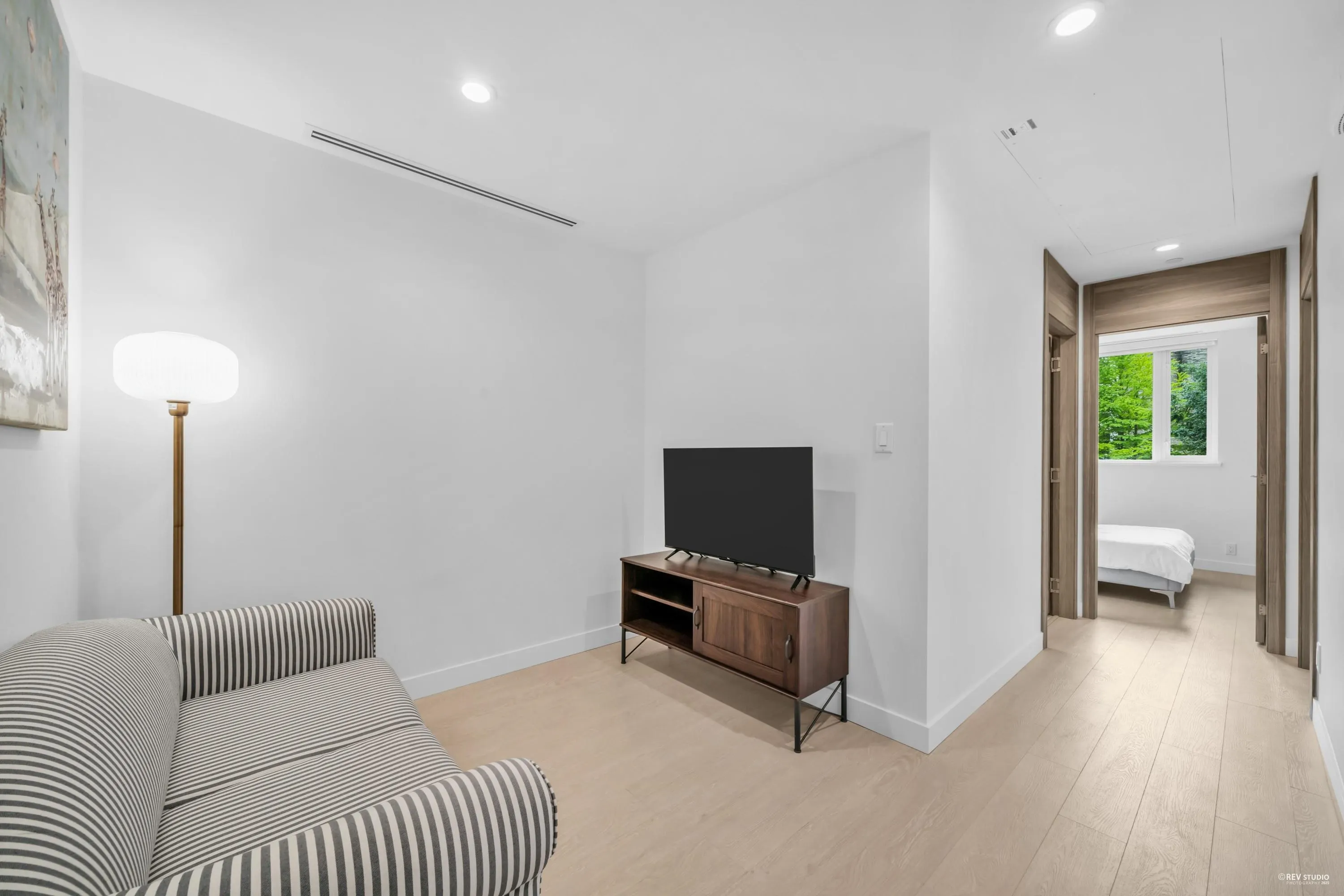 7 13778 100 Avenue