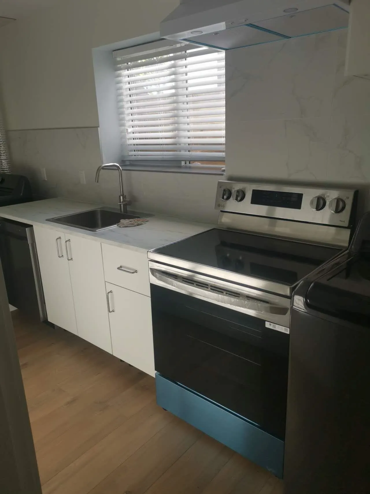 Basement 15467 112a Avenue