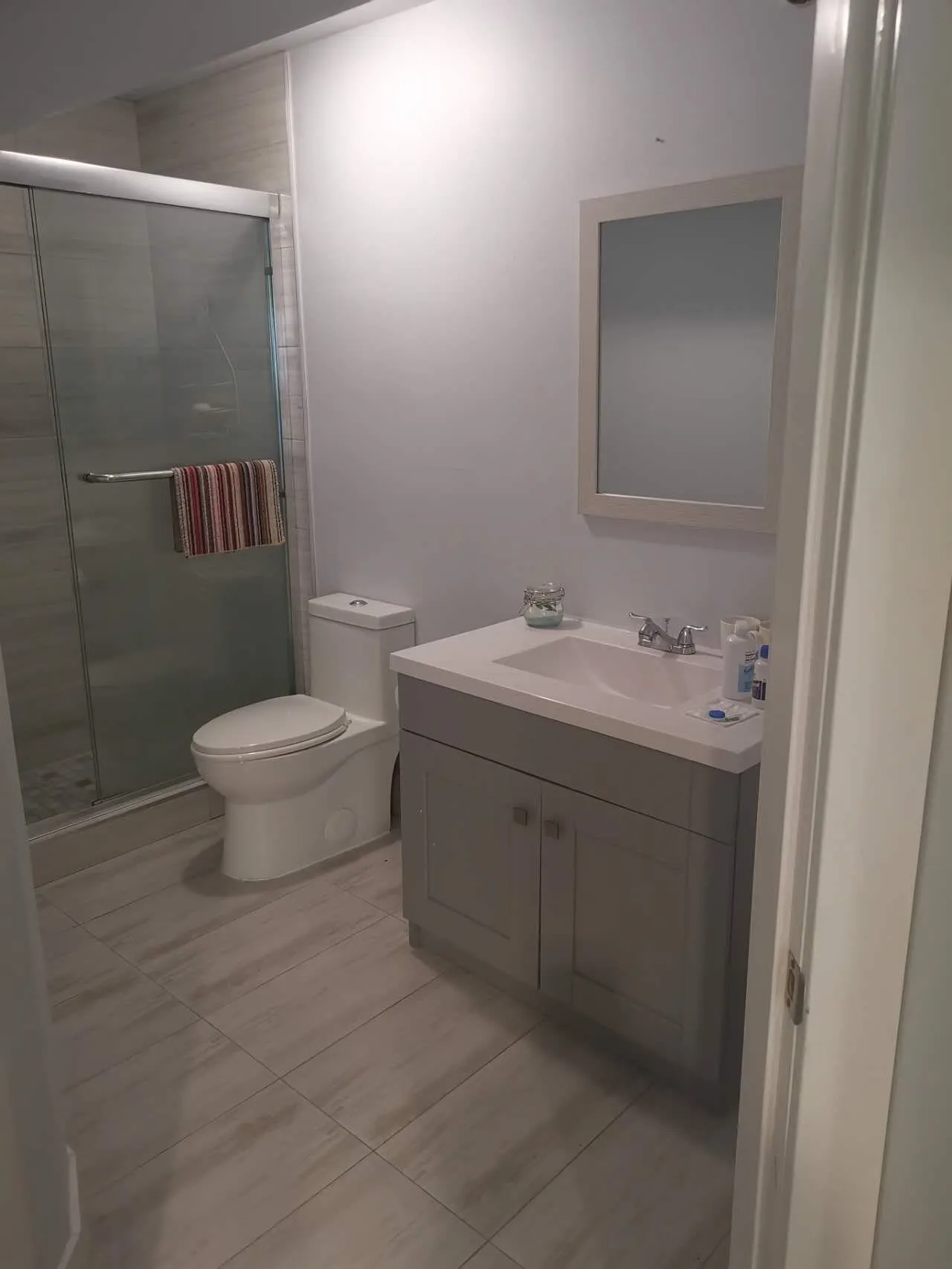 Basement 15467 112a Avenue