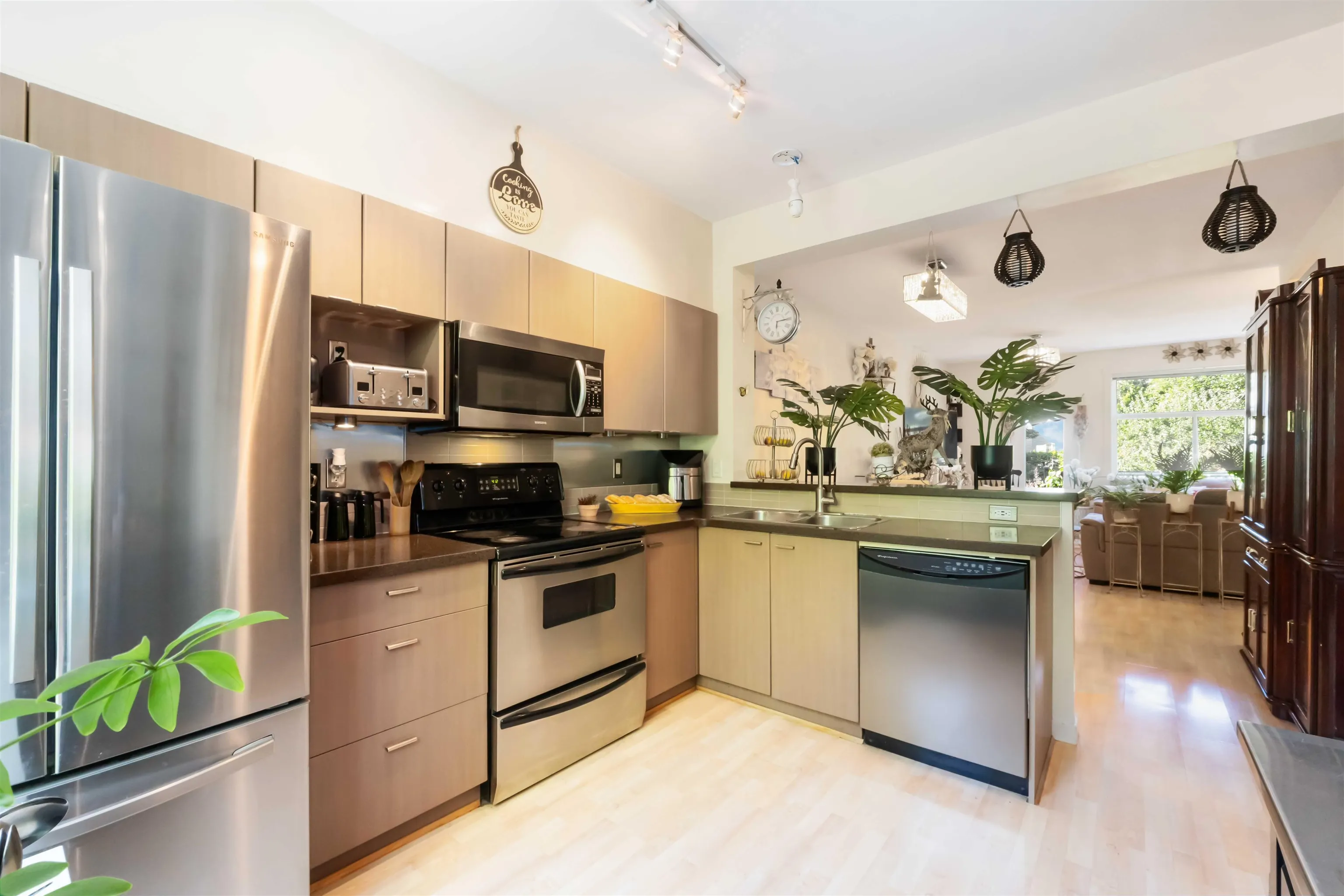 54 15075 60 Avenue