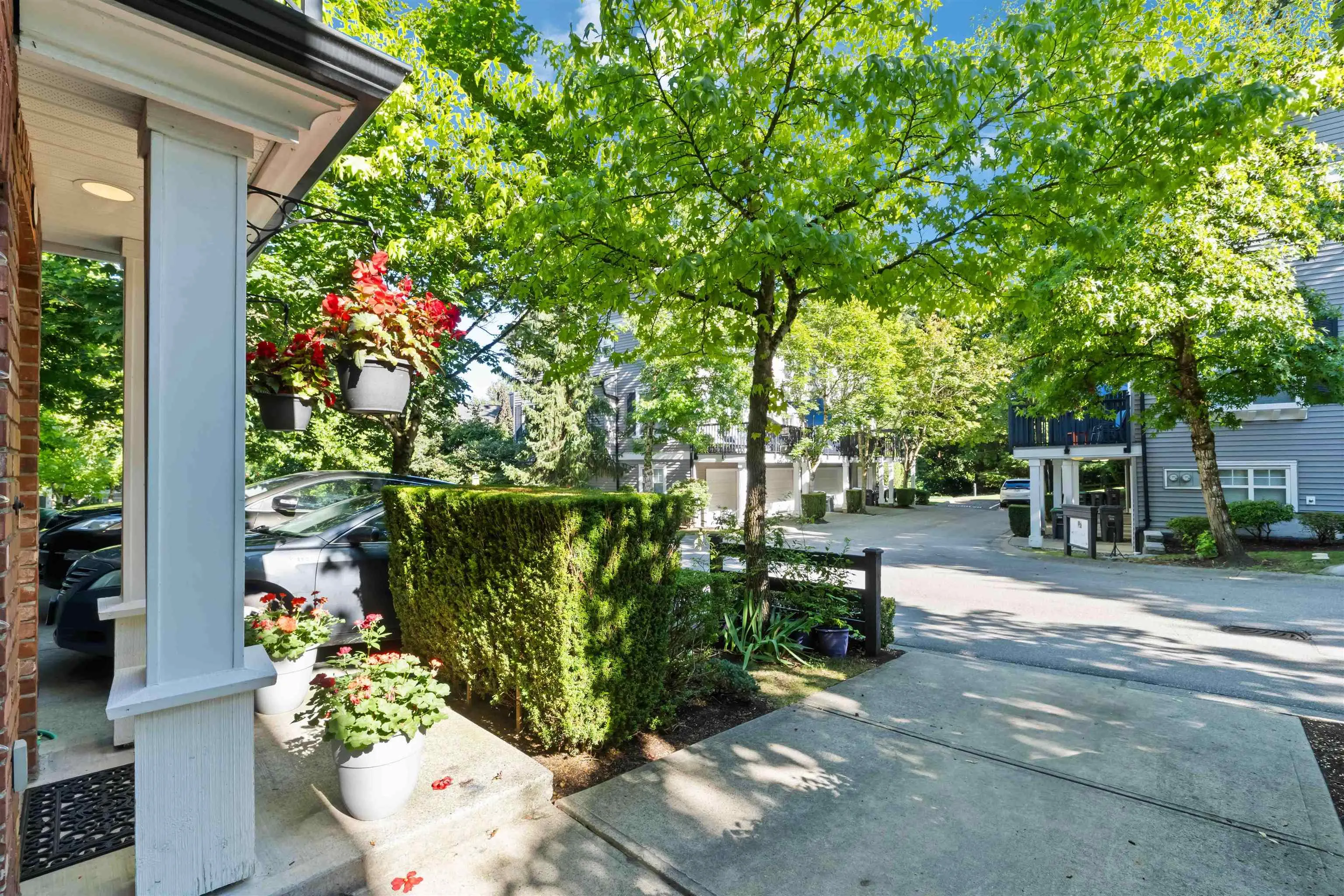 54 15075 60 Avenue