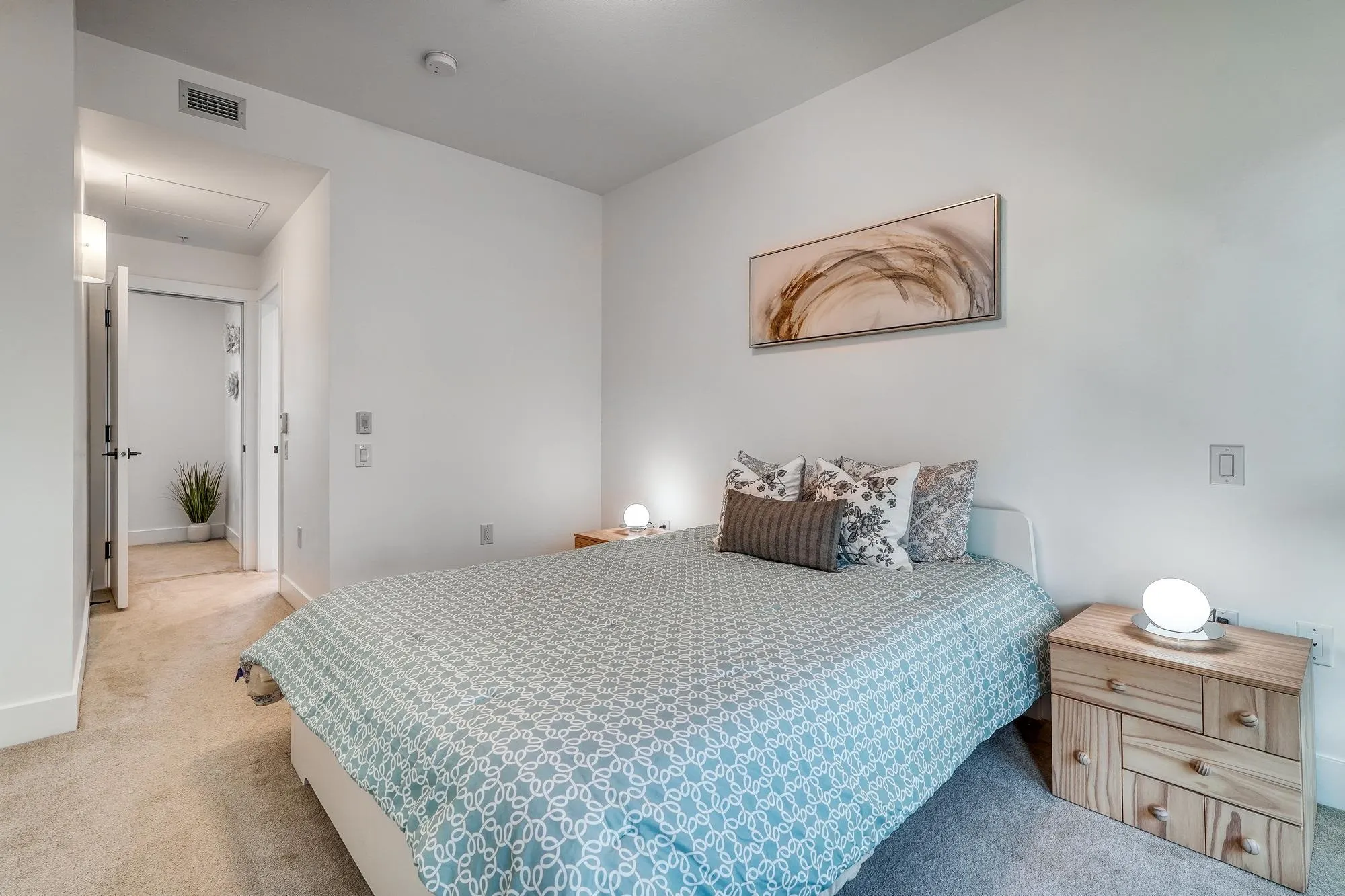 13 9735 University Crescent