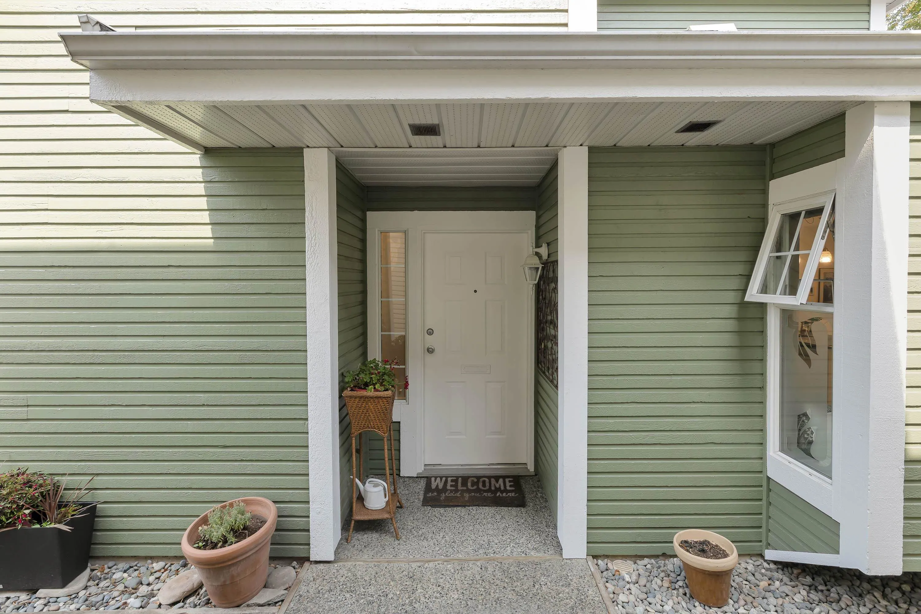 43 1140 Falcon Drive