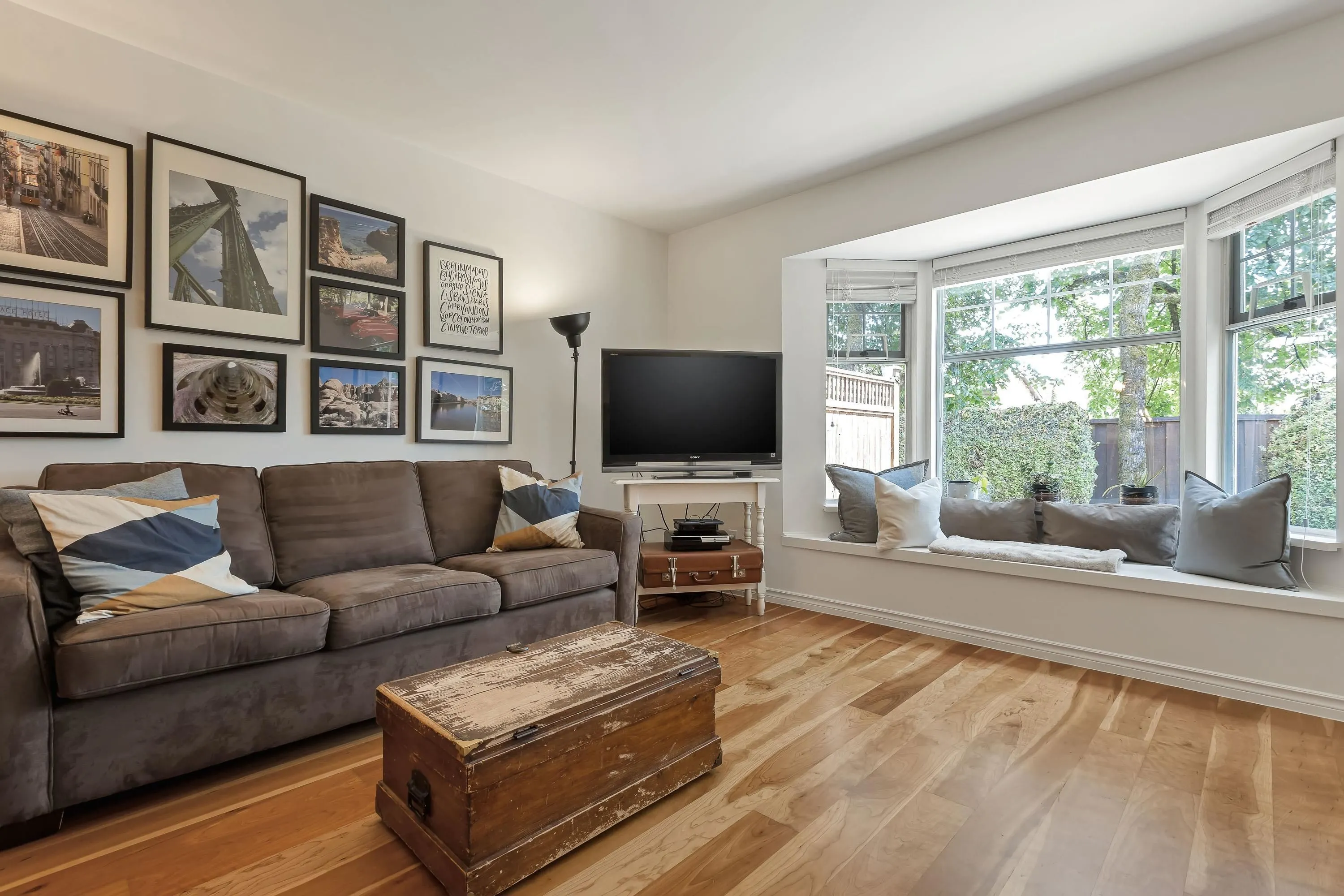 43 1140 Falcon Drive
