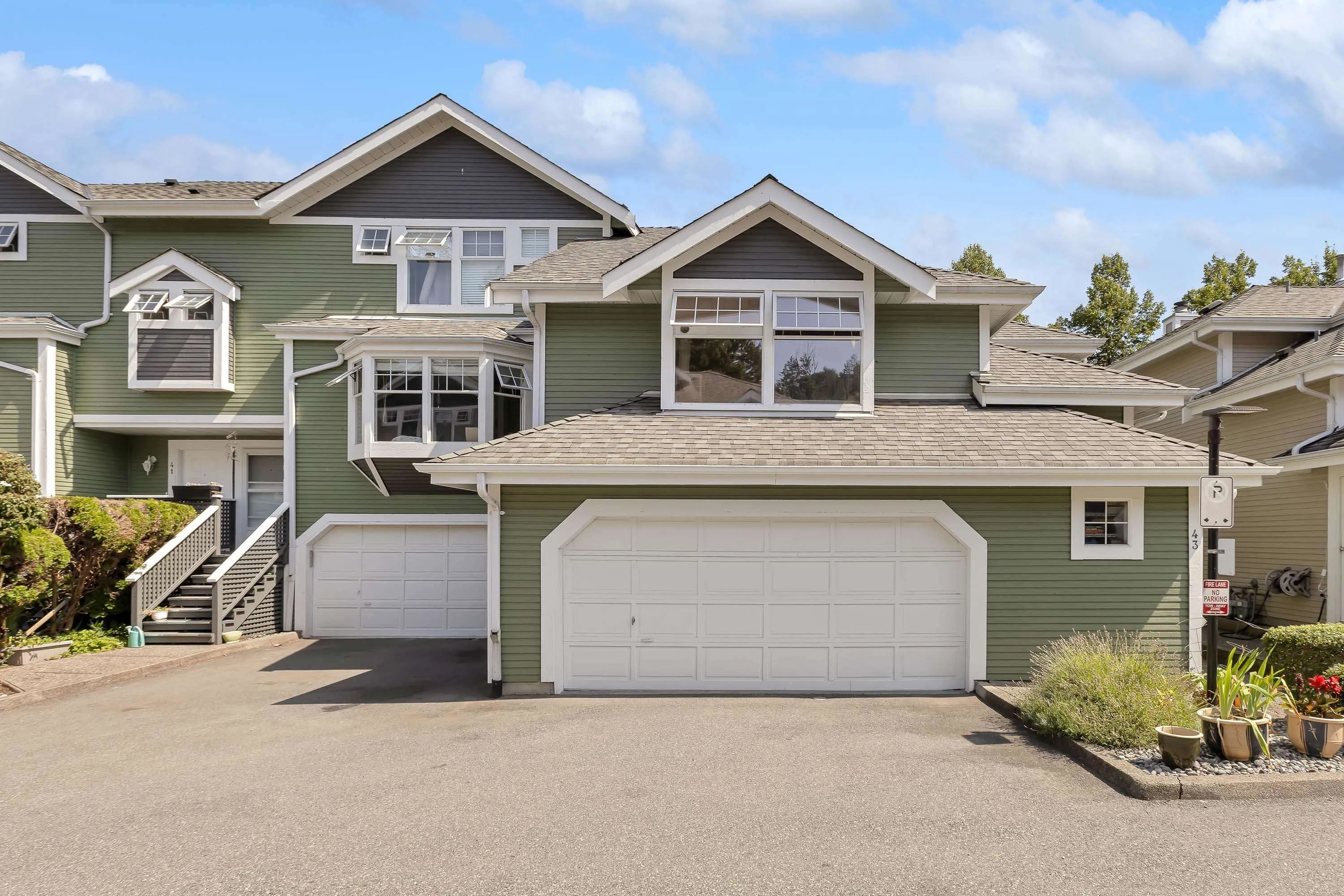 43 1140 Falcon Drive