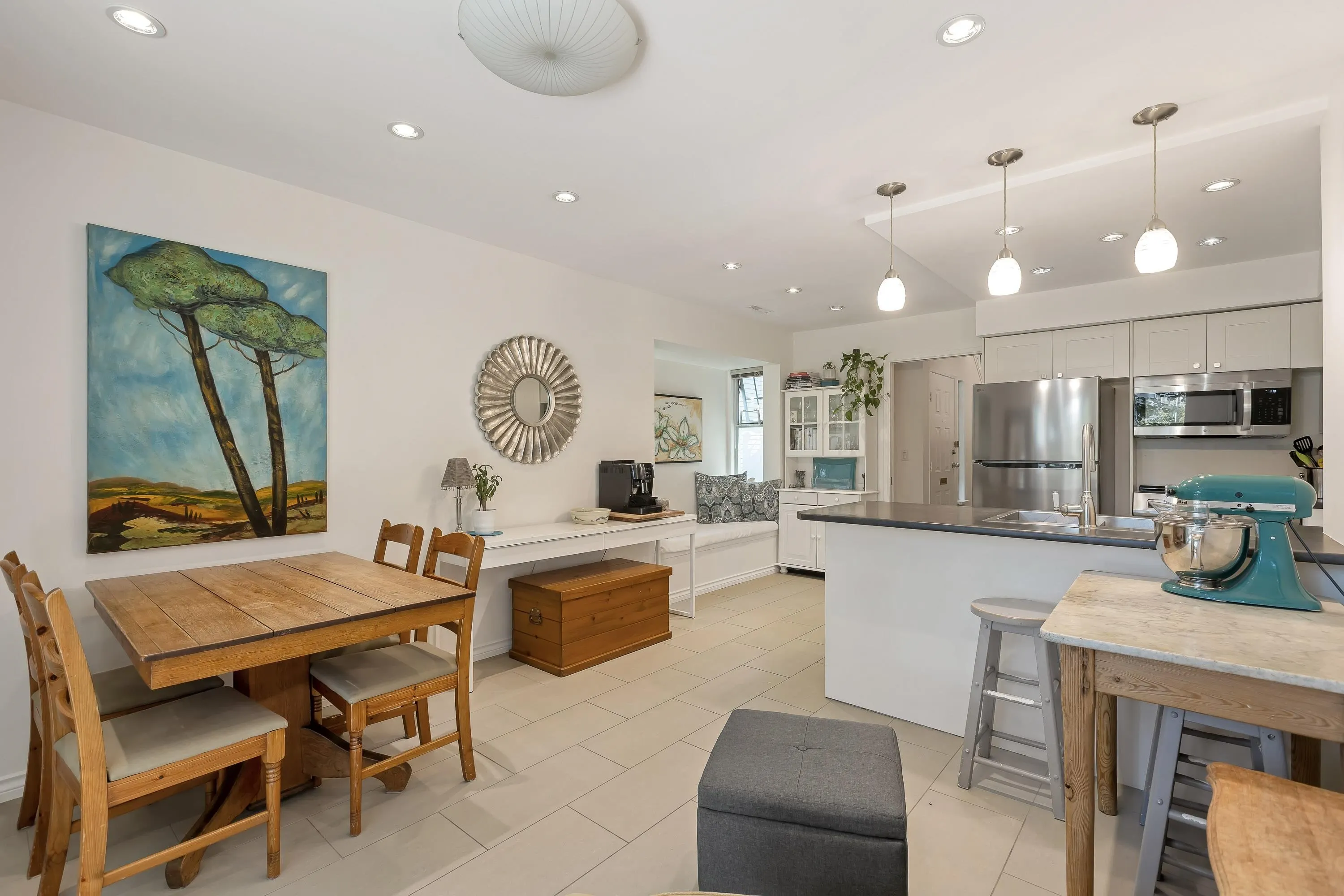 43 1140 Falcon Drive